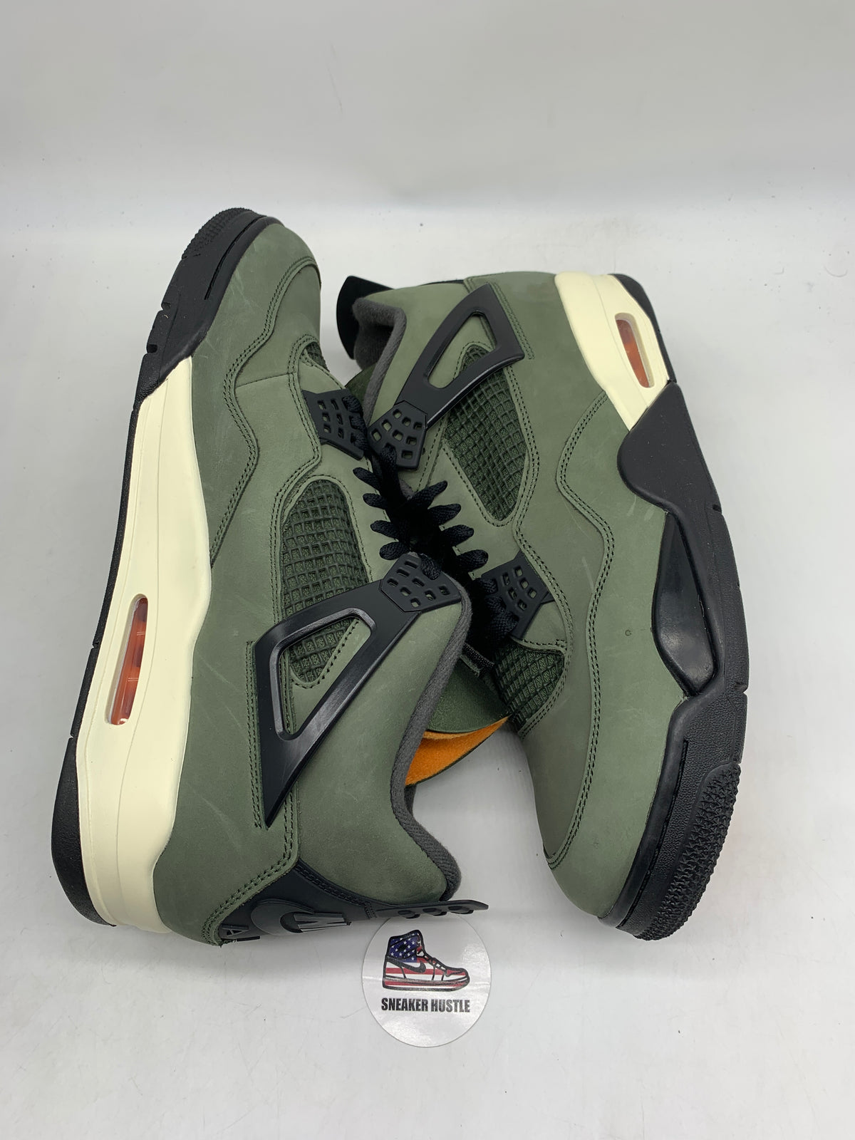 Jordan 4 Retro OG SP Undefeated (2025)