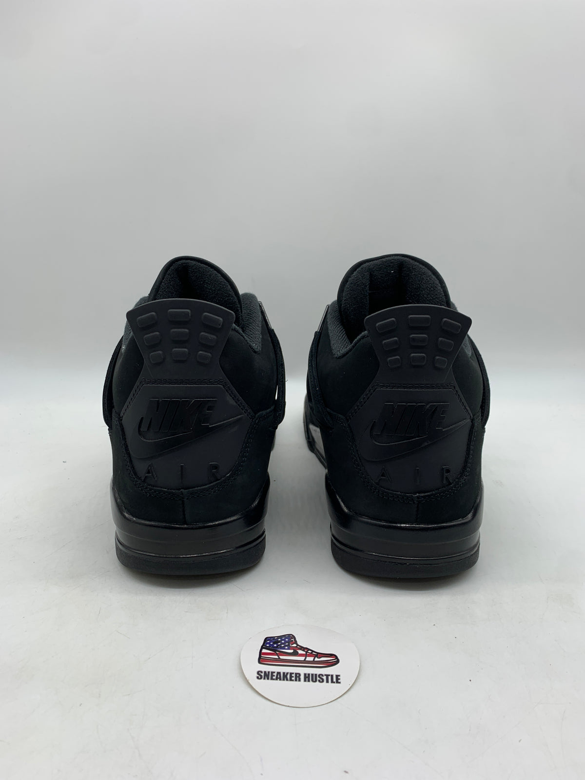 Jordan 4 Retro Black Cat (2025)