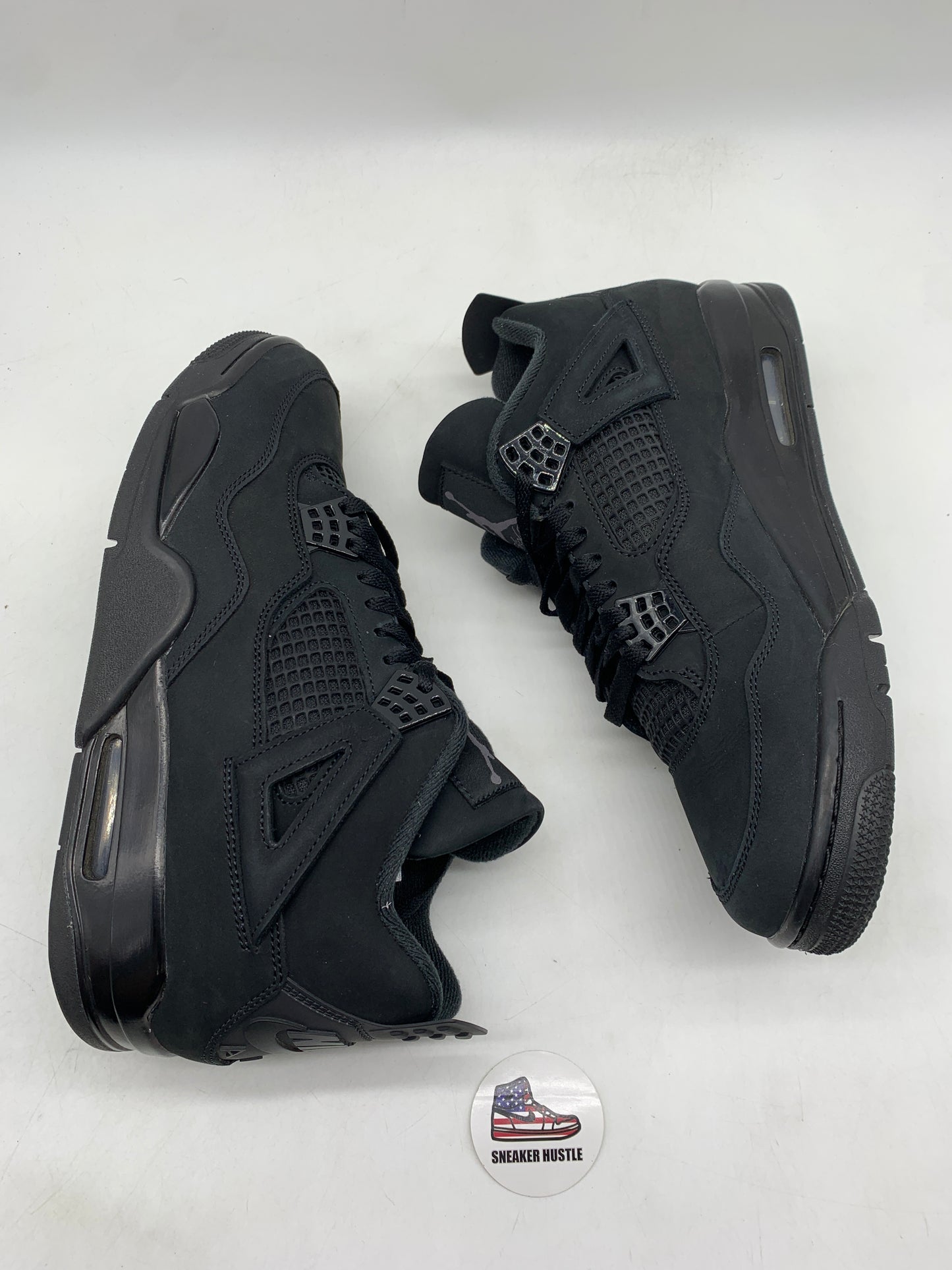 Jordan 4 Retro Black Cat (2025)