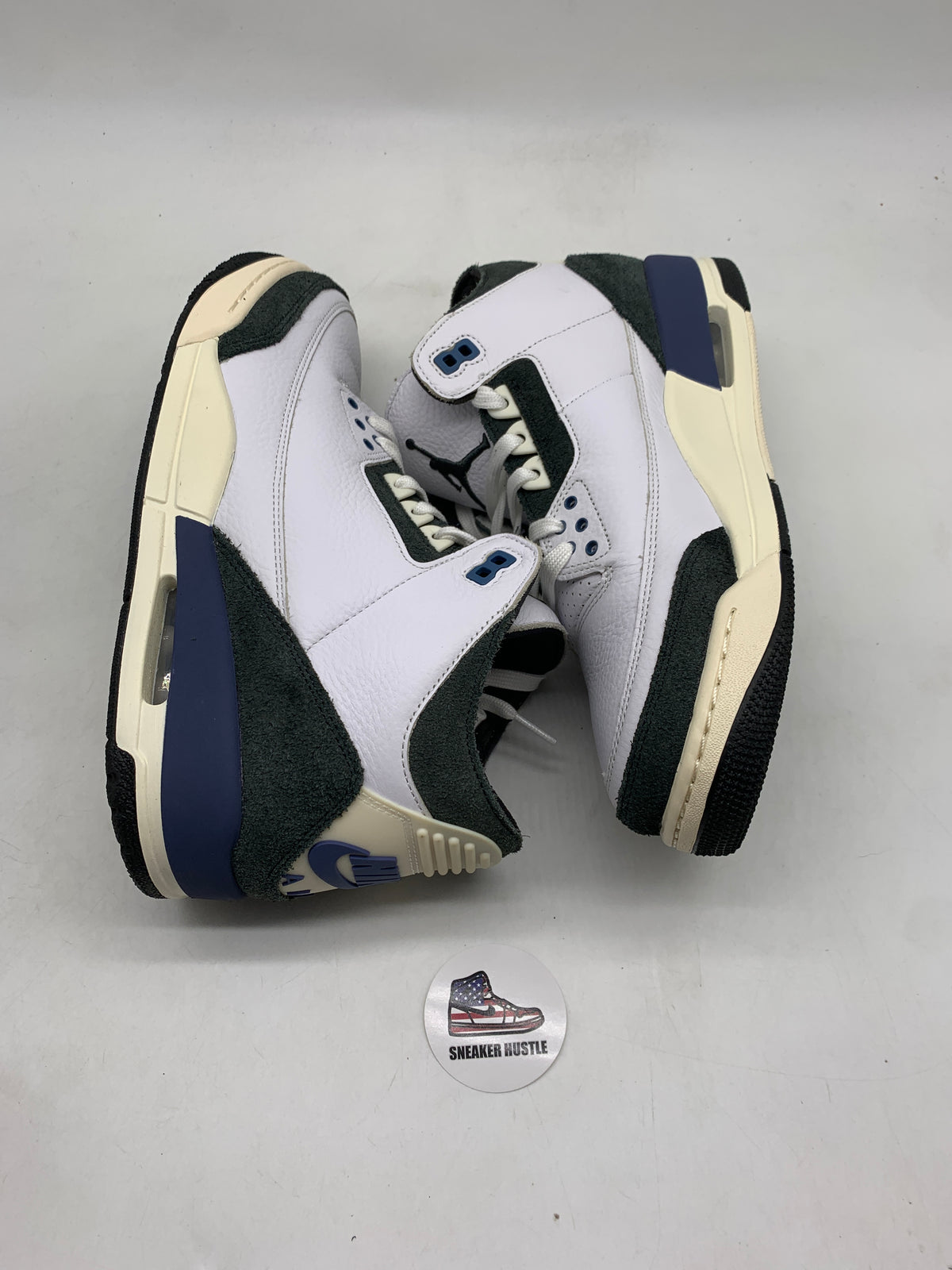 Jordan 3 Retro OG SP A Ma Maniére Diffused Blue