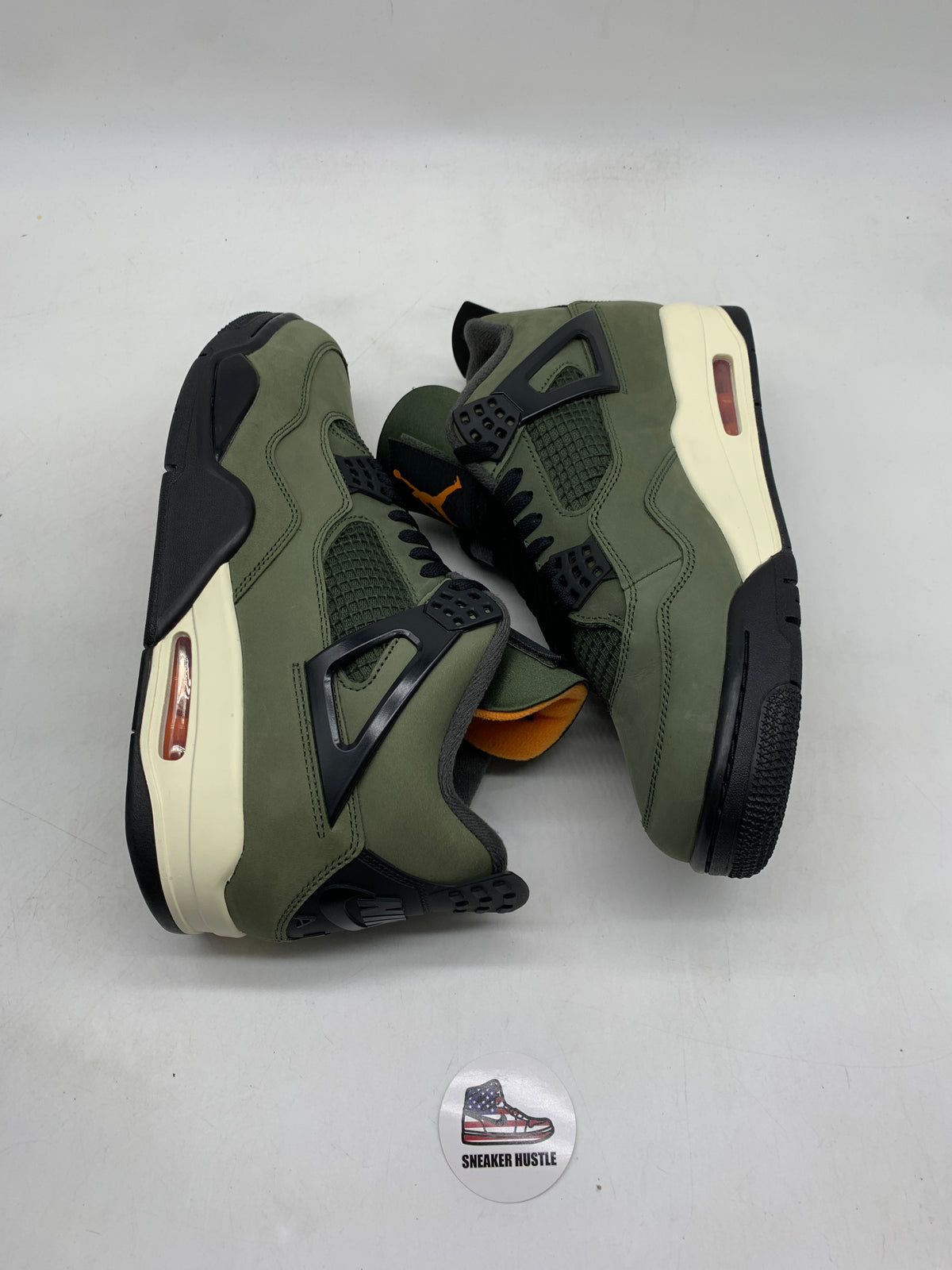 Jordan 4 Retro OG SP Undefeated (2025)