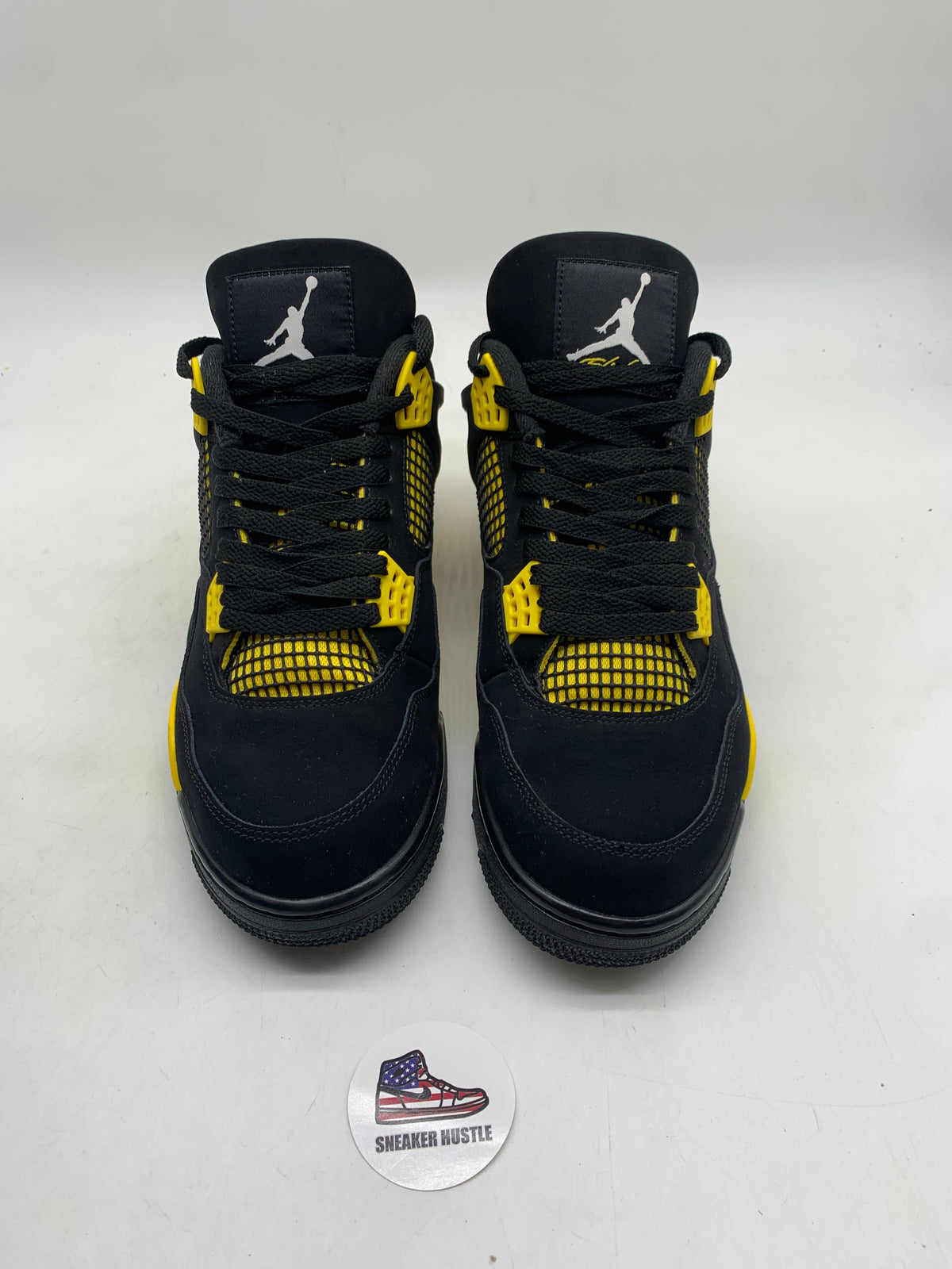 Jordan 4 Retro Thunder (2023)