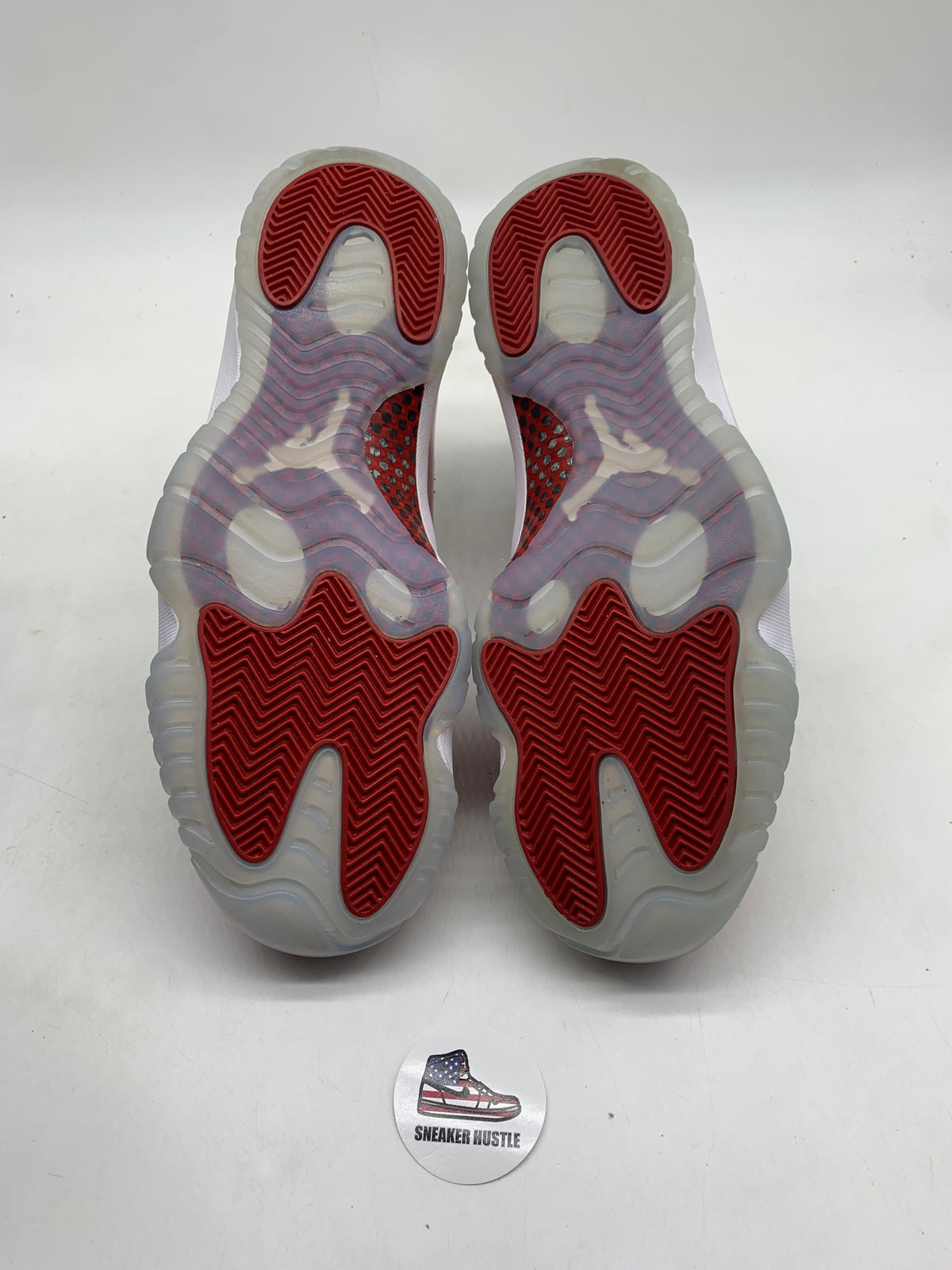 Jordan 11 Retro Cherry (2022)