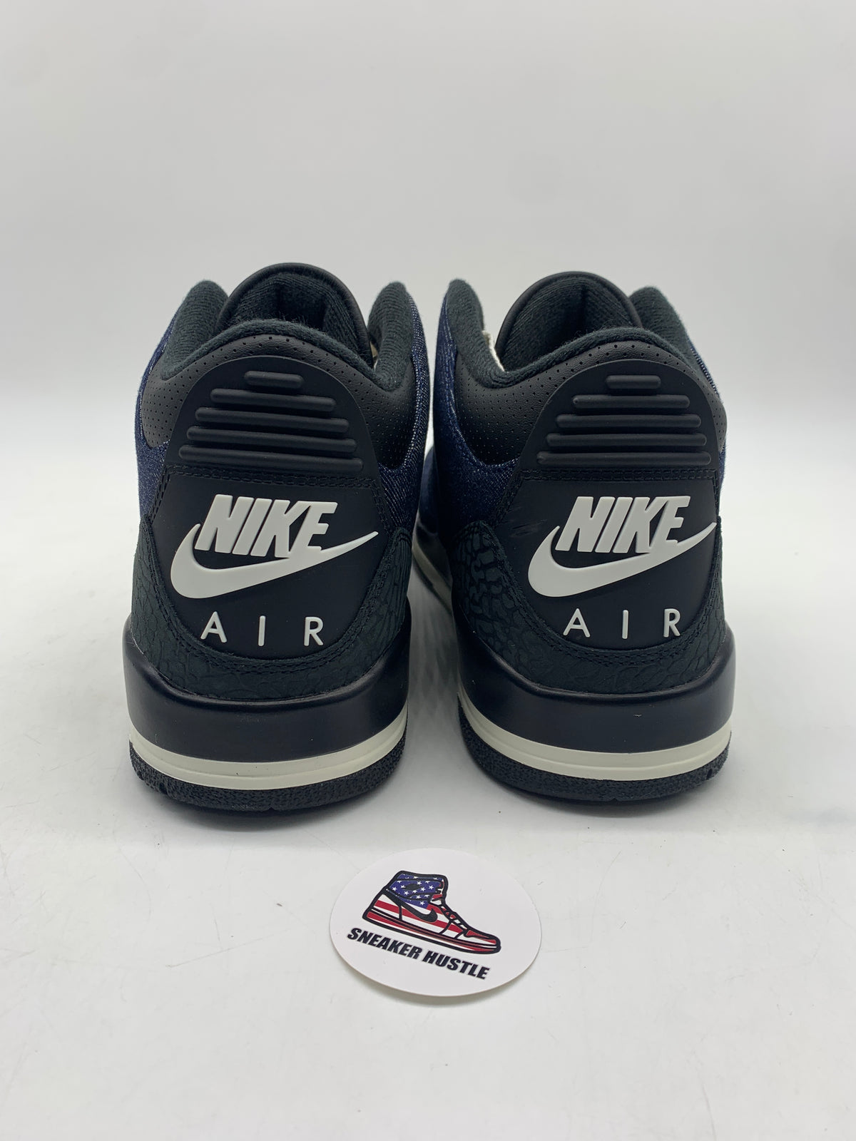 Jordan 3 Retro Levi’s Indigo
