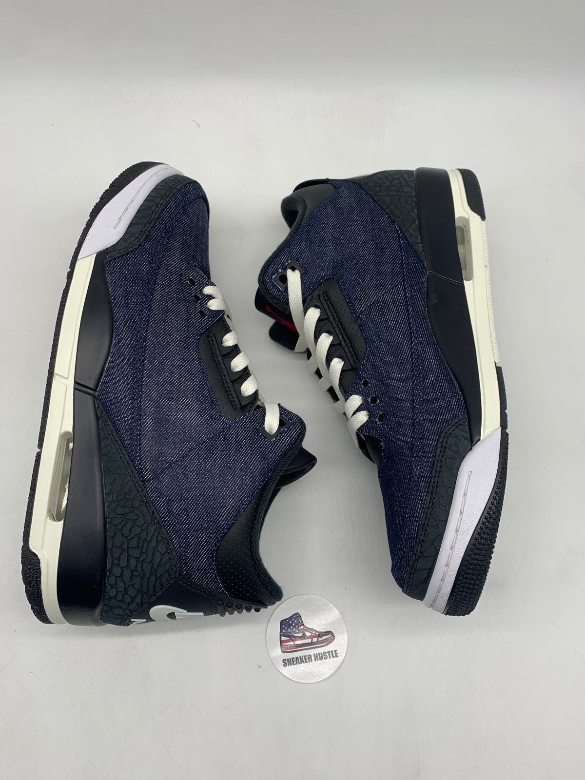 Jordan 3 Retro Levi’s Indigo