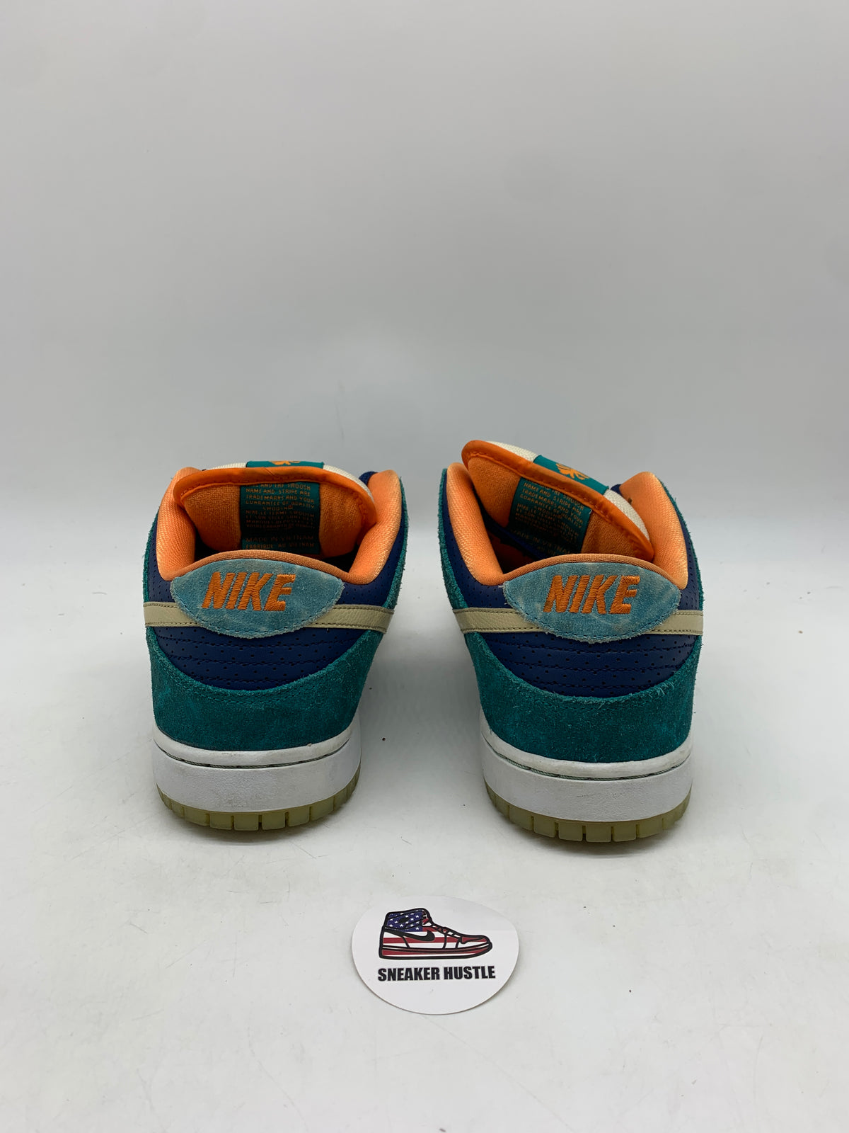 Nike SB Dunk Low MIA Skate Shop