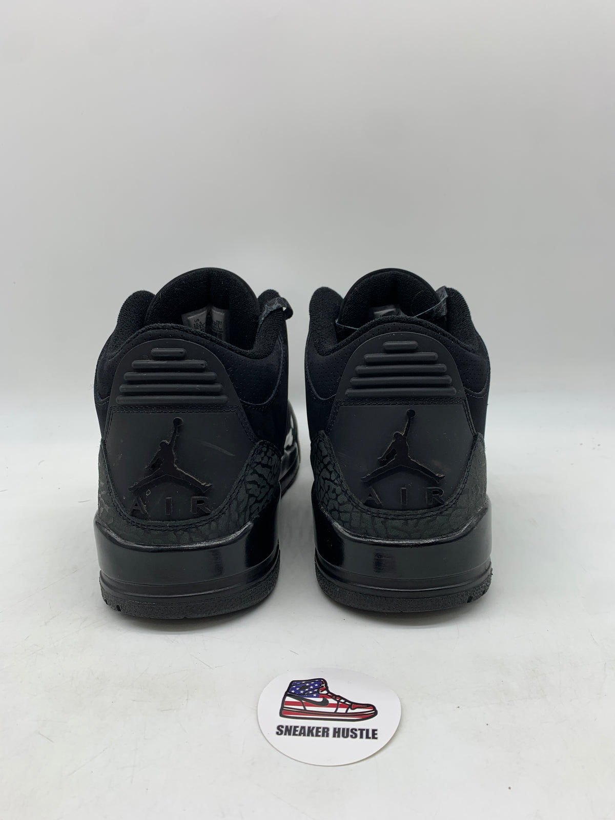 Jordan 3 Retro Black Cat (2025)
