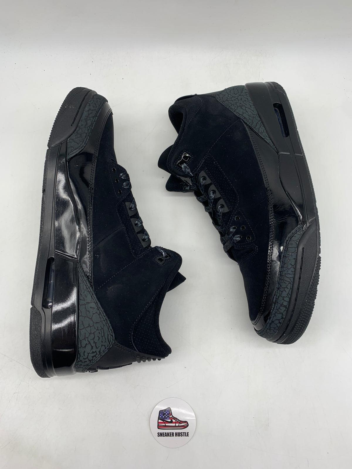 Jordan 3 Retro Black Cat (2025)