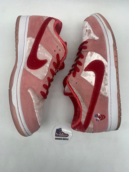 Nike SB Dunk Low StrangeLove Skateboards