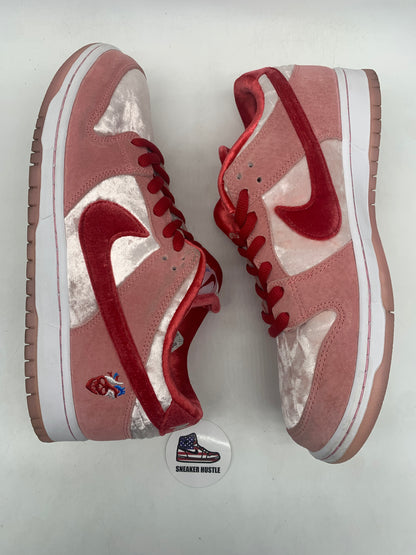 Nike SB Dunk Low StrangeLove Skateboards