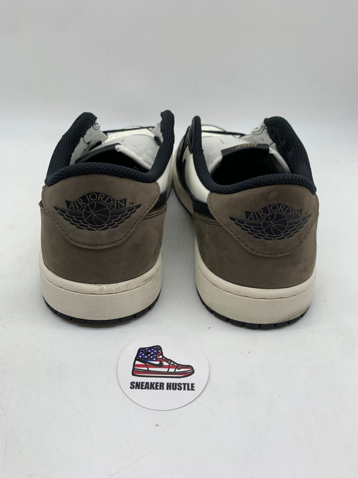 Jordan 1 Retro Low OG Mocha