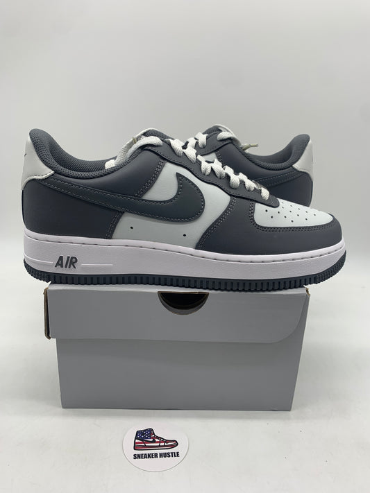 Nike Air Force 1 Low '07 Photon Dust Dark Grey