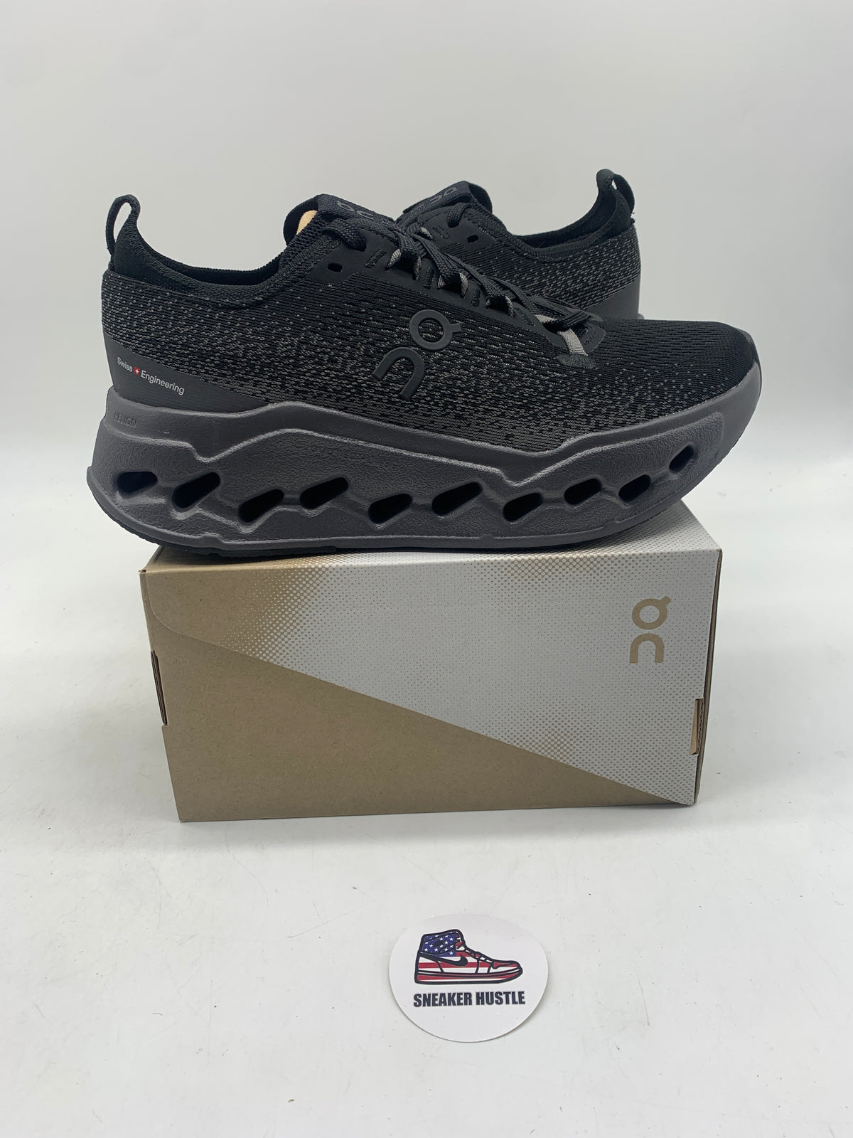 On Running Cloudsurfer Max Black Eclipse (Women's)
