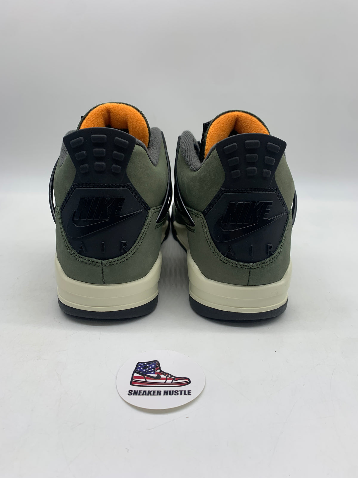 Jordan 4 Retro OG SP Undefeated (2025)