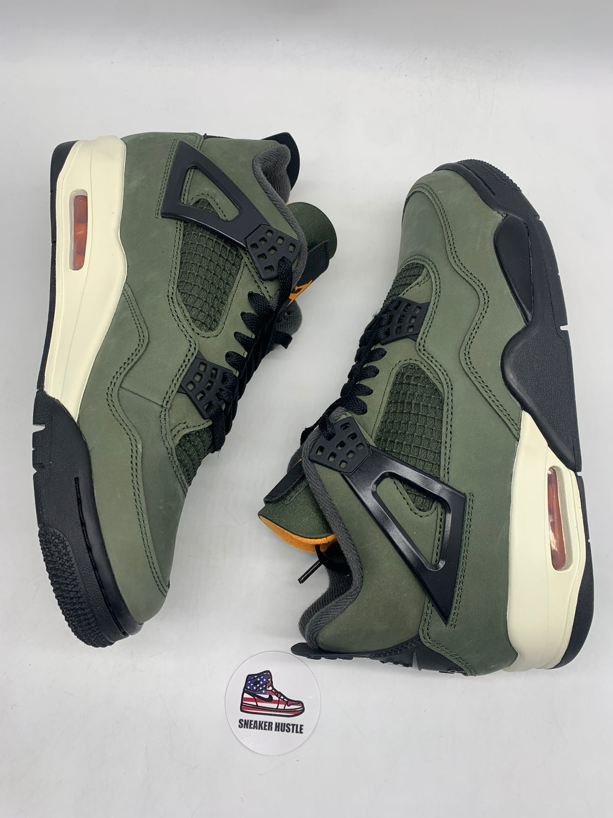 Jordan 4 Retro OG SP Undefeated (2025)
