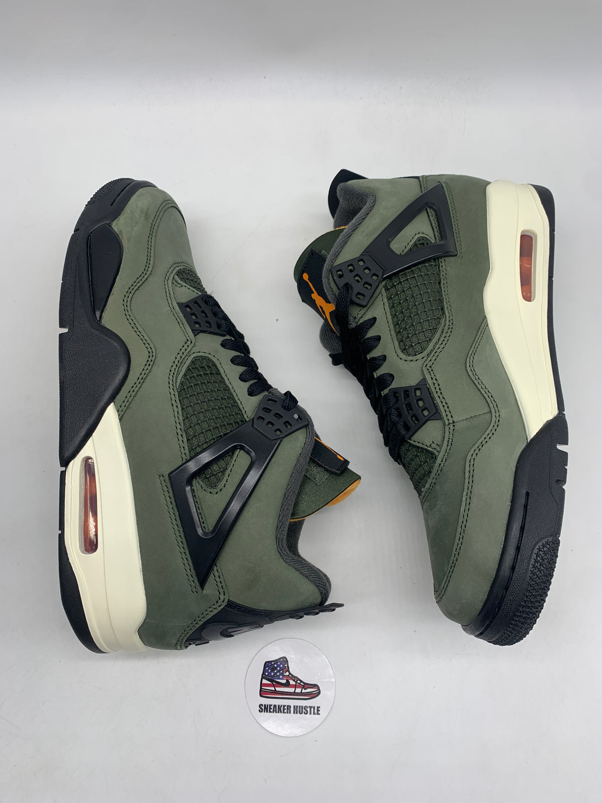 Jordan 4 Retro OG SP Undefeated (2025)