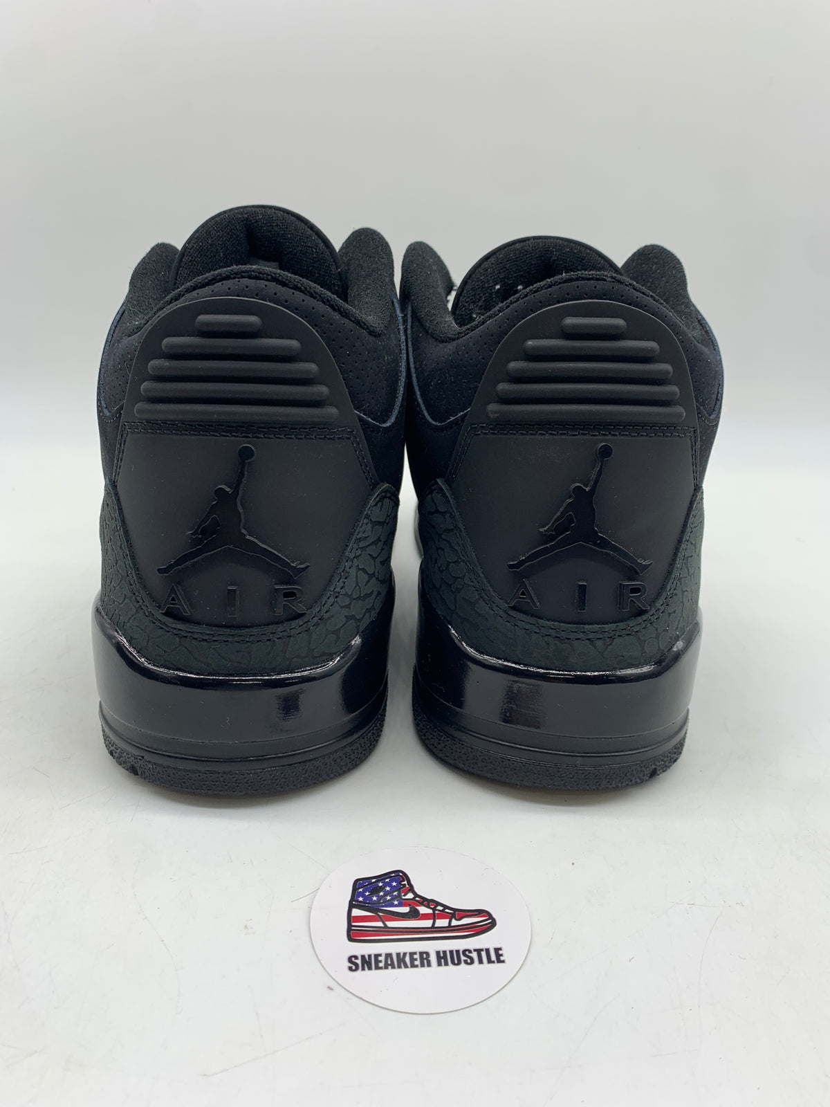 Jordan 3 Retro Black Cat (2025)