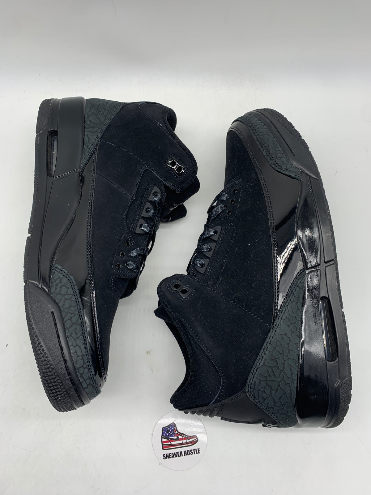 Jordan 3 Retro Black Cat (2025)