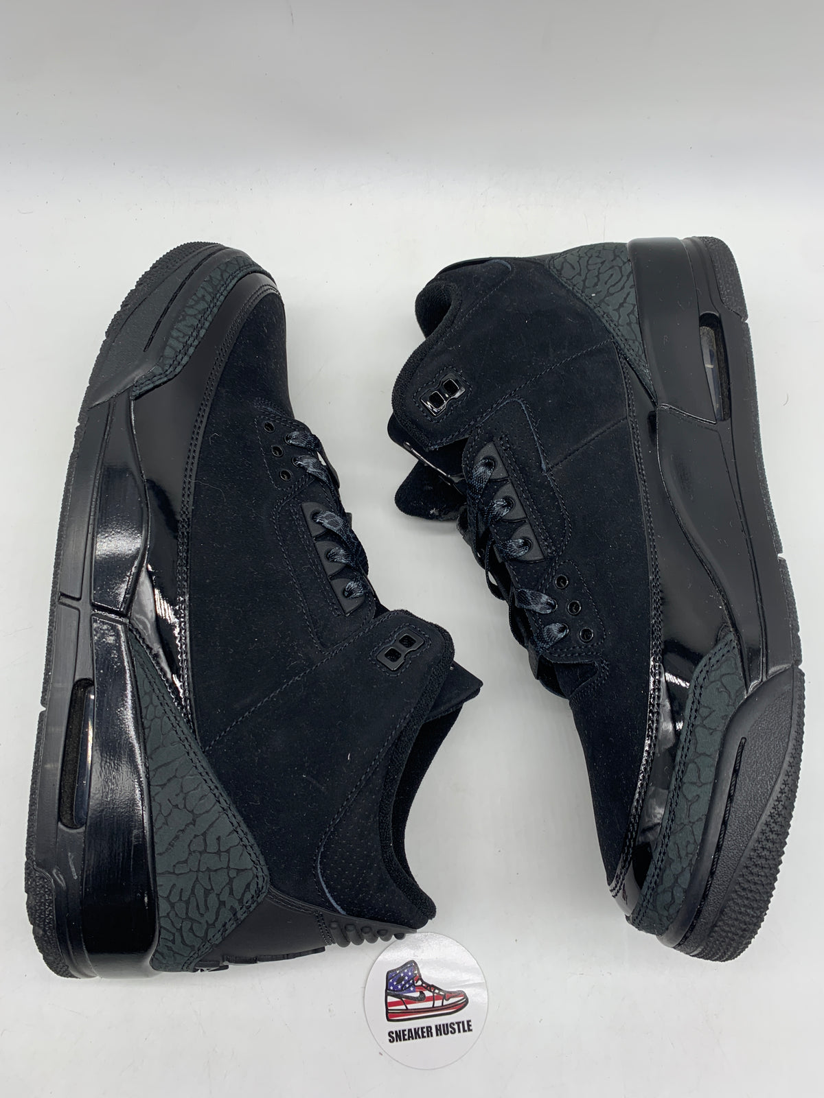 Jordan 3 Retro Black Cat (2025)