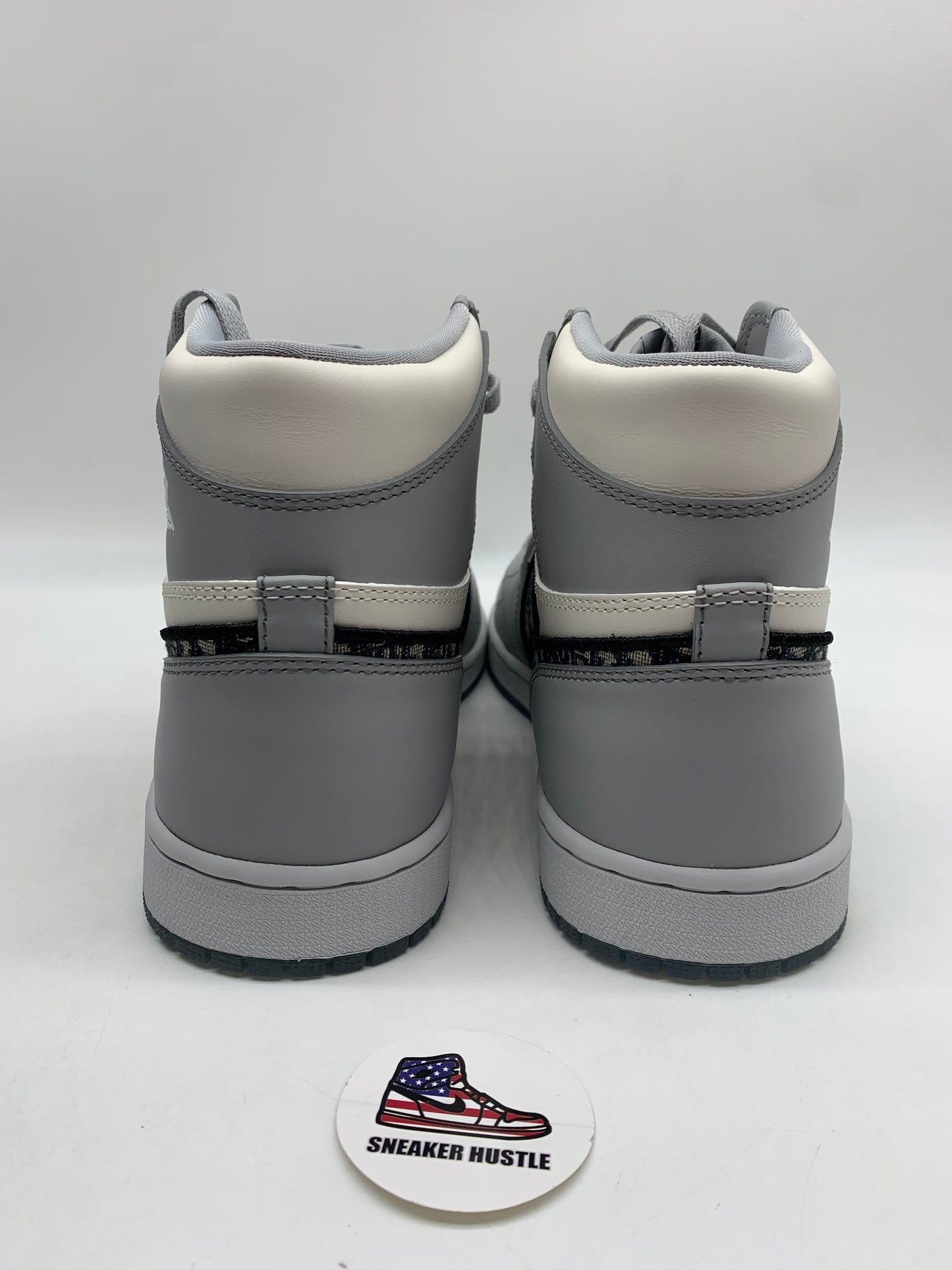 Jordan 1 Retro High Dior
