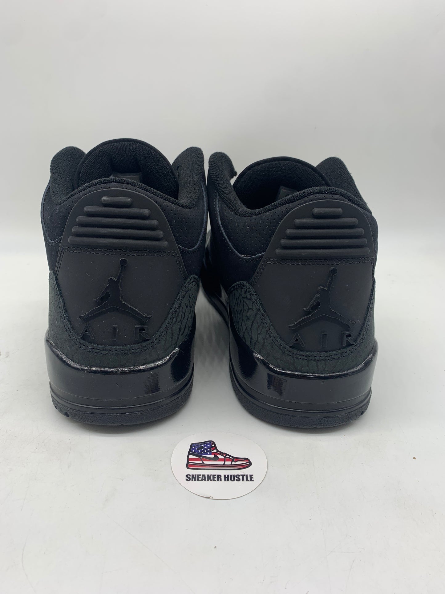 Jordan 3 Retro Black Cat (2025)