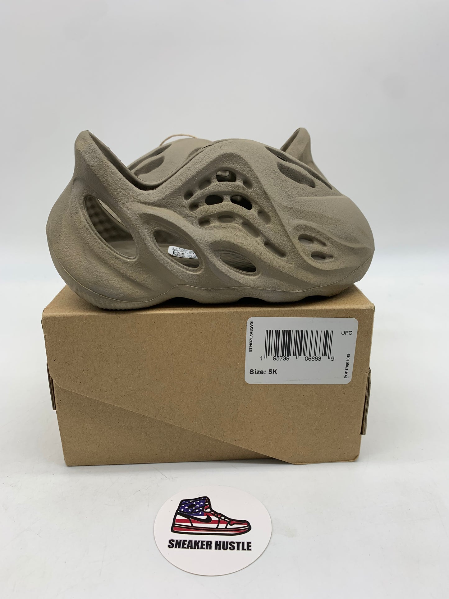 adidas Yeezy Foam RNNR Stone Sage (Infants)