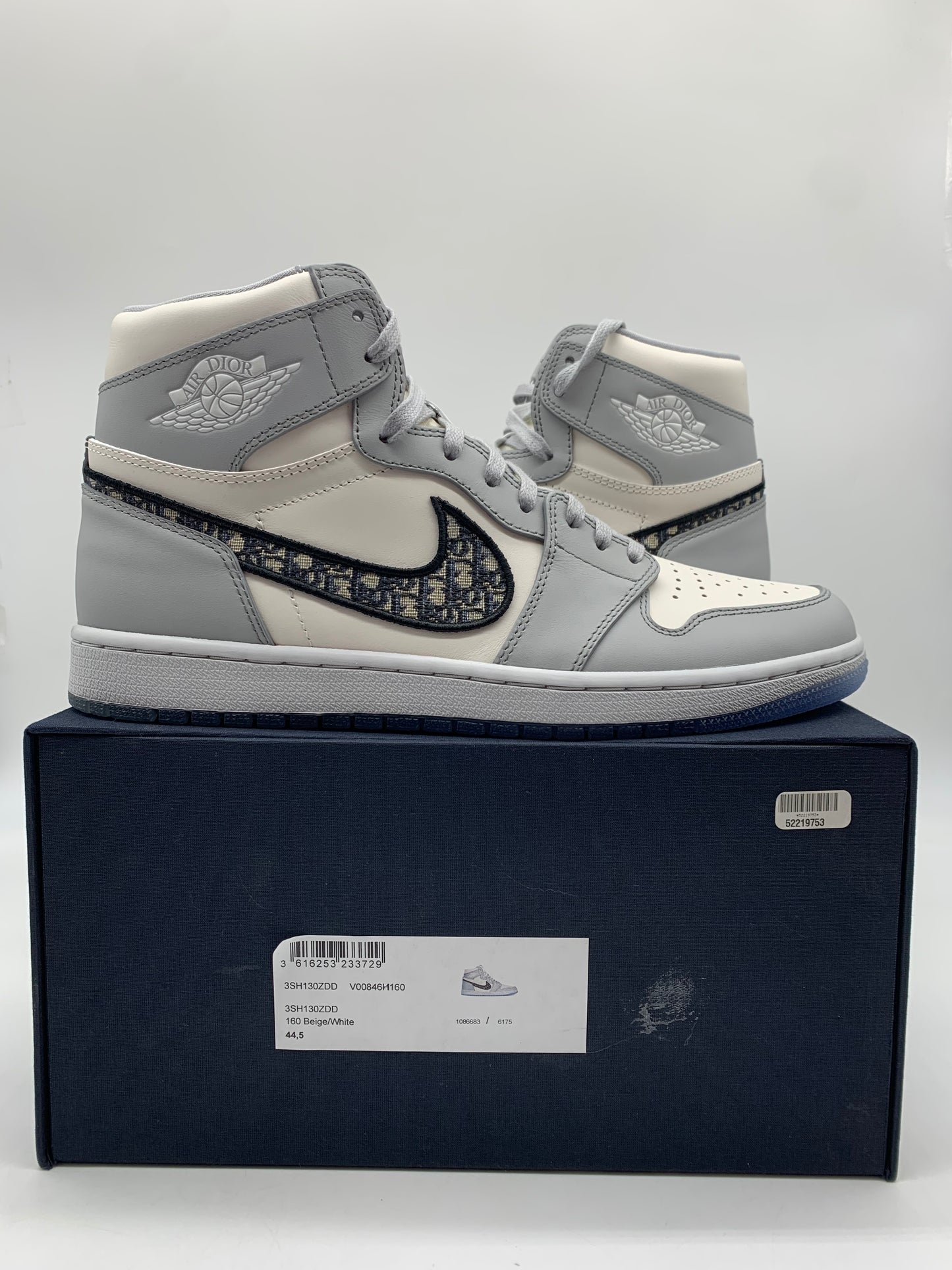 Jordan 1 Retro High Dior