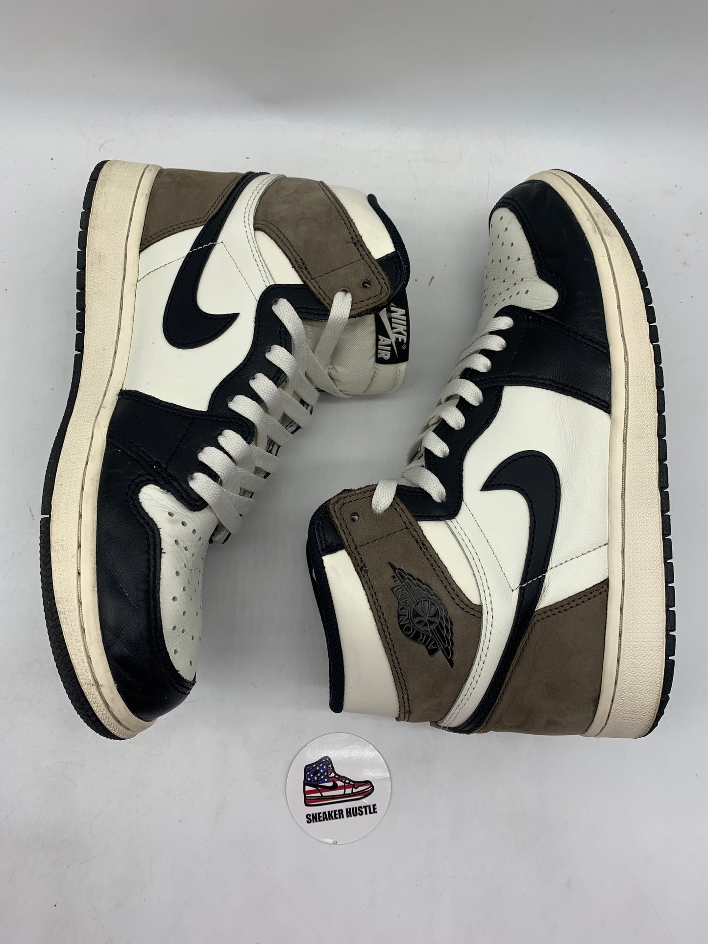 Jordan 1 Retro High Dark Mocha