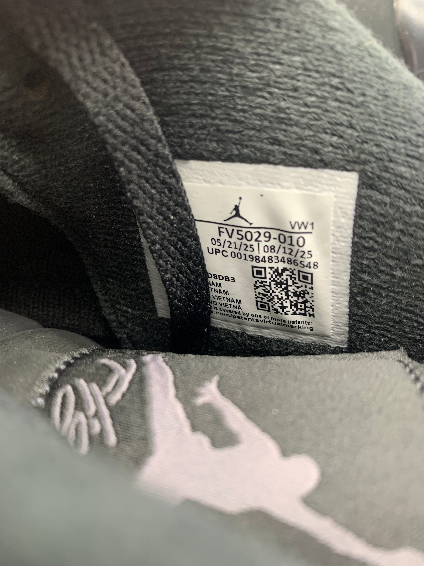 NO BOX Jordan 4 Retro Black Cat (2025)