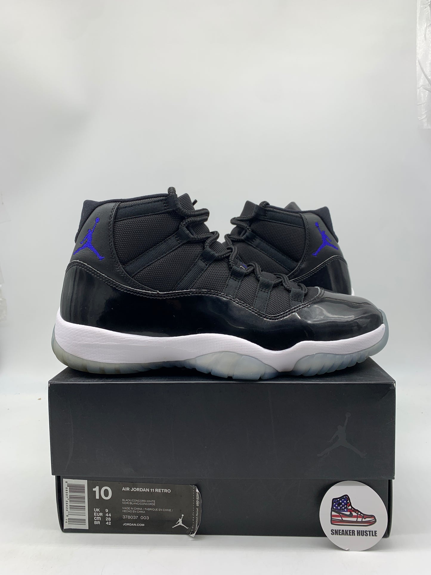 Jordan 11 Retro Space Jam (2016)