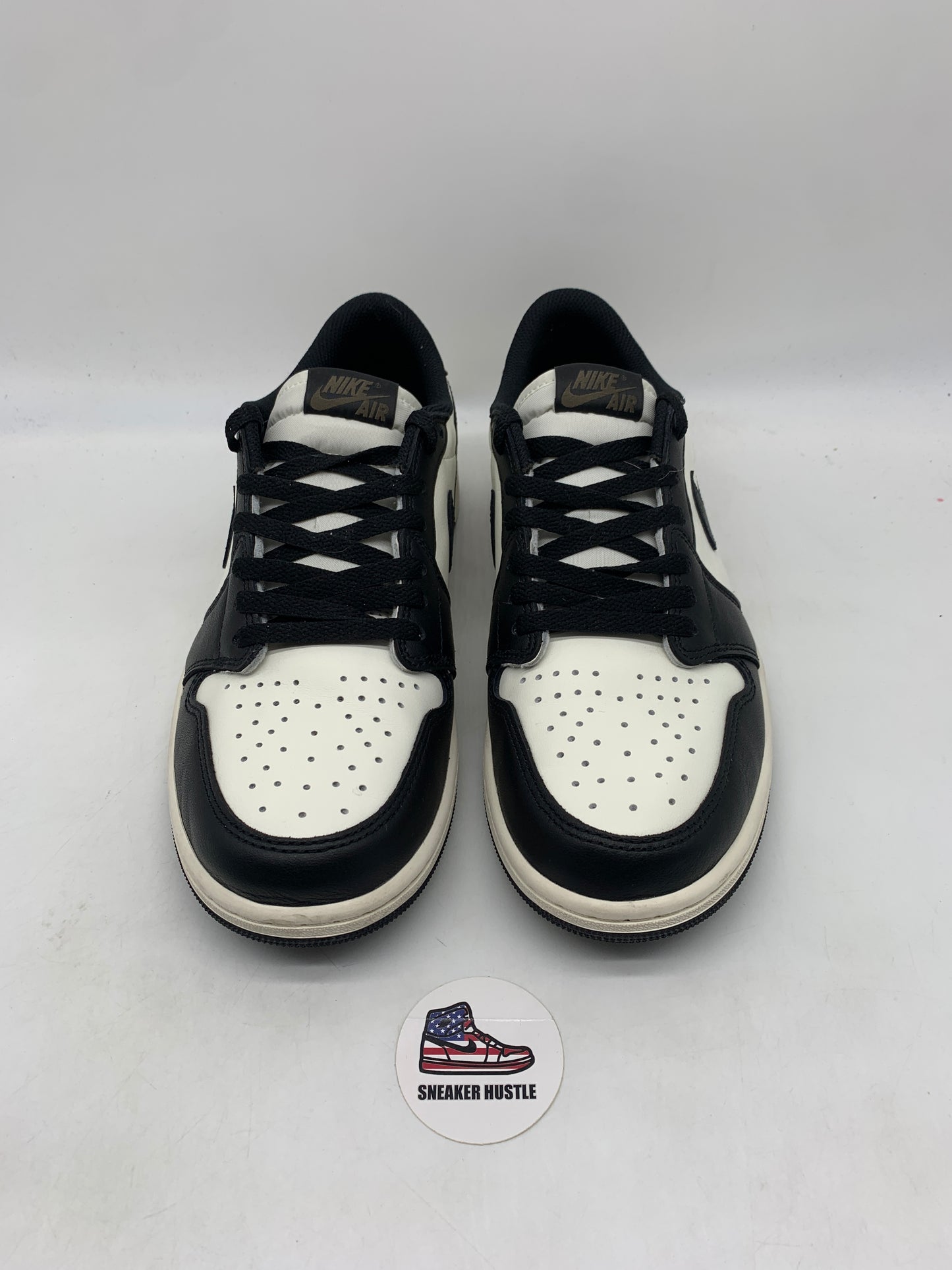 Jordan 1 Retro Low OG Mocha