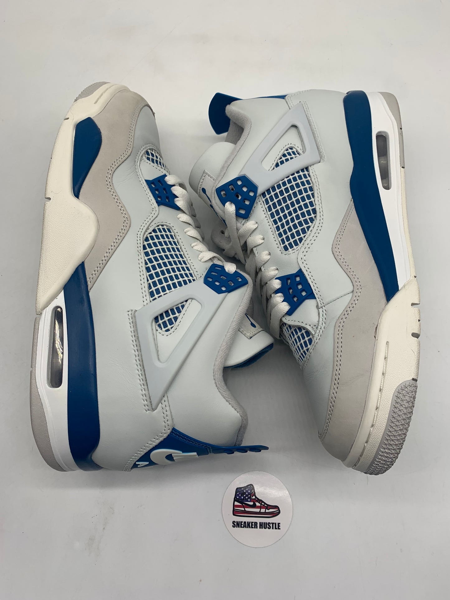 Jordan 4 Retro Military Blue (2024)