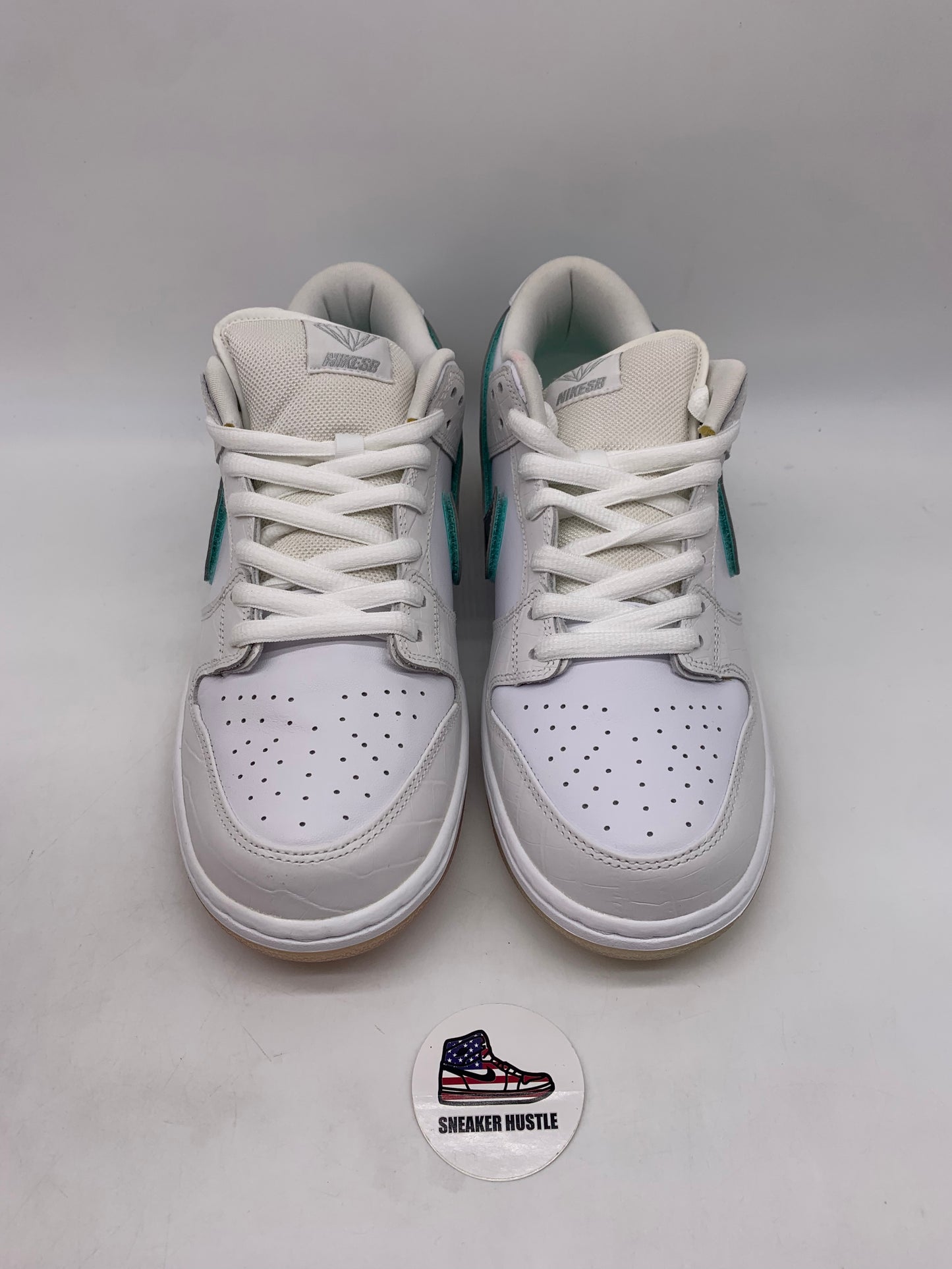 Nike SB Dunk Low Diamond Supply Co. White Diamond