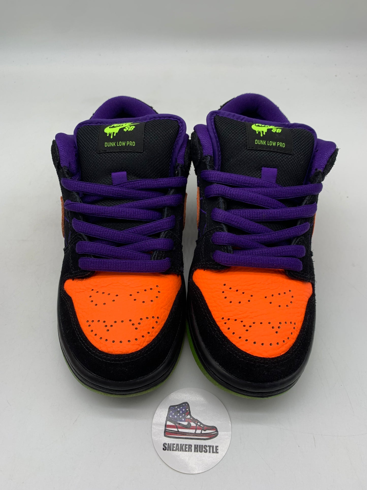 Nike SB Dunk Low Night of Mischief Halloween