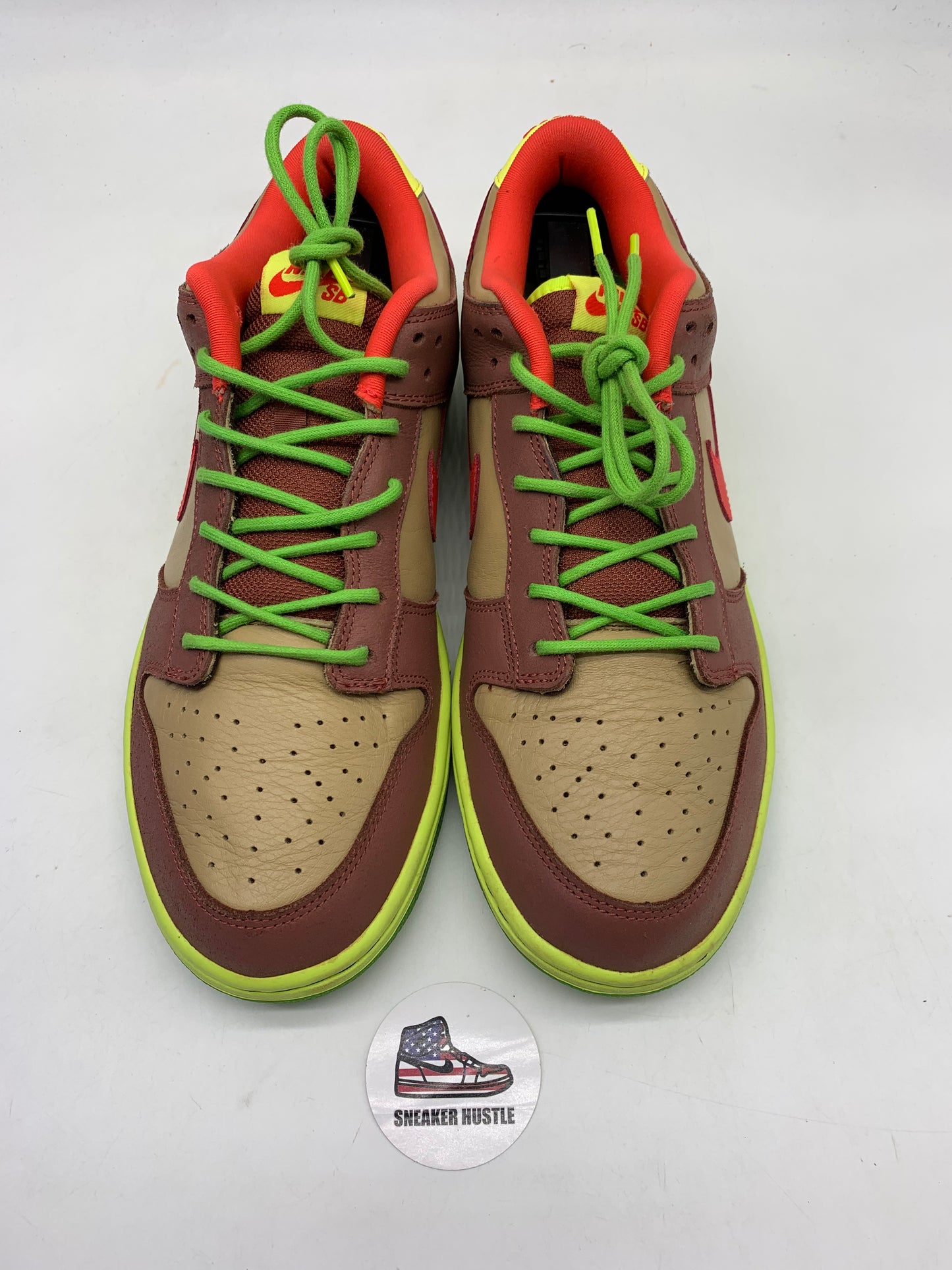 Nike SB Dunk Low Toxic Sea Robbin