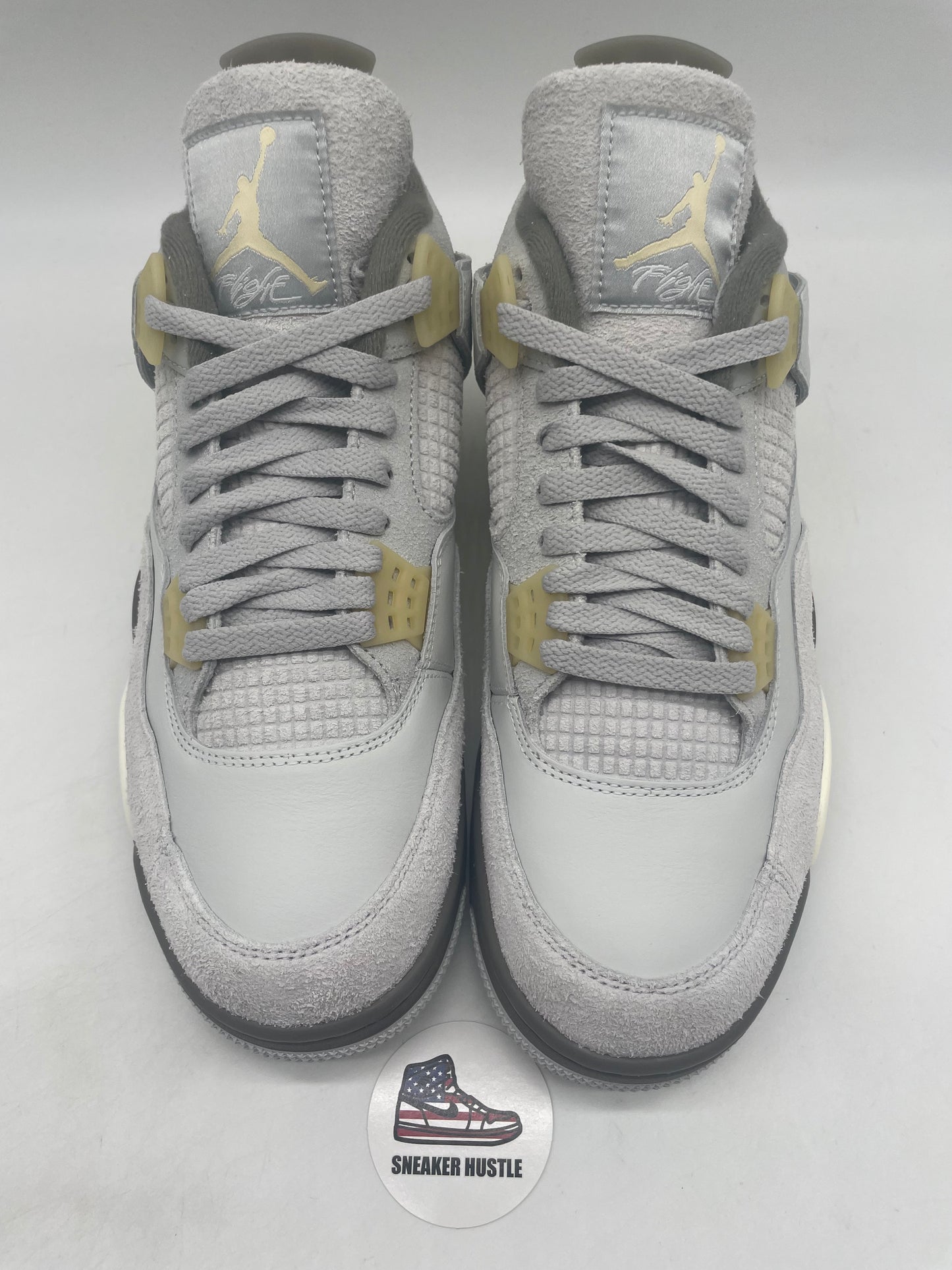 Jordan 4 Retro SE Craft Photon Dust