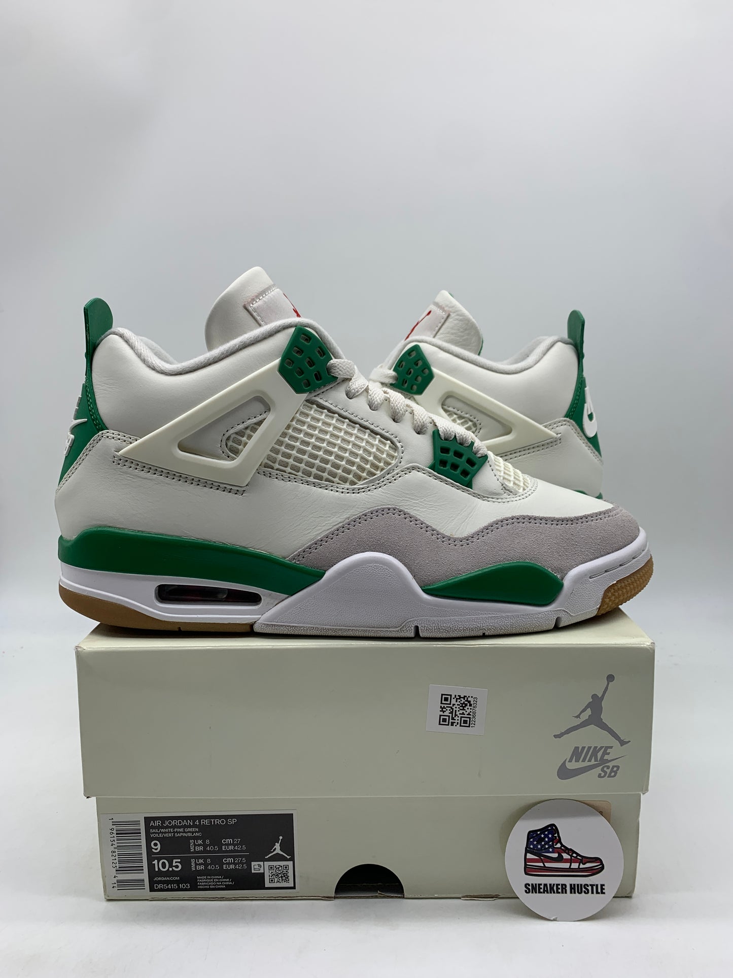 Jordan 4 Retro SB Pine Green