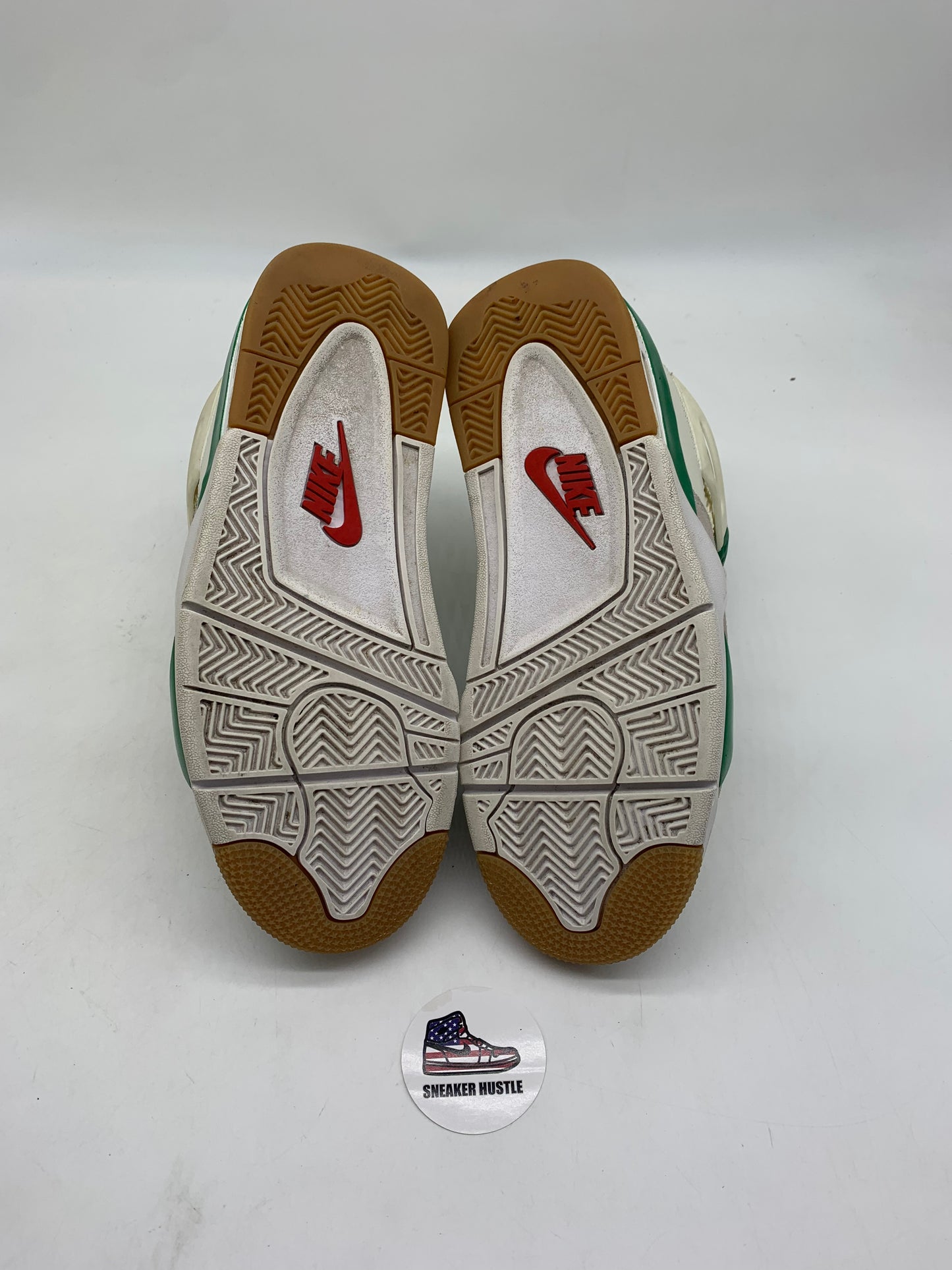 Jordan 4 Retro SB Pine Green