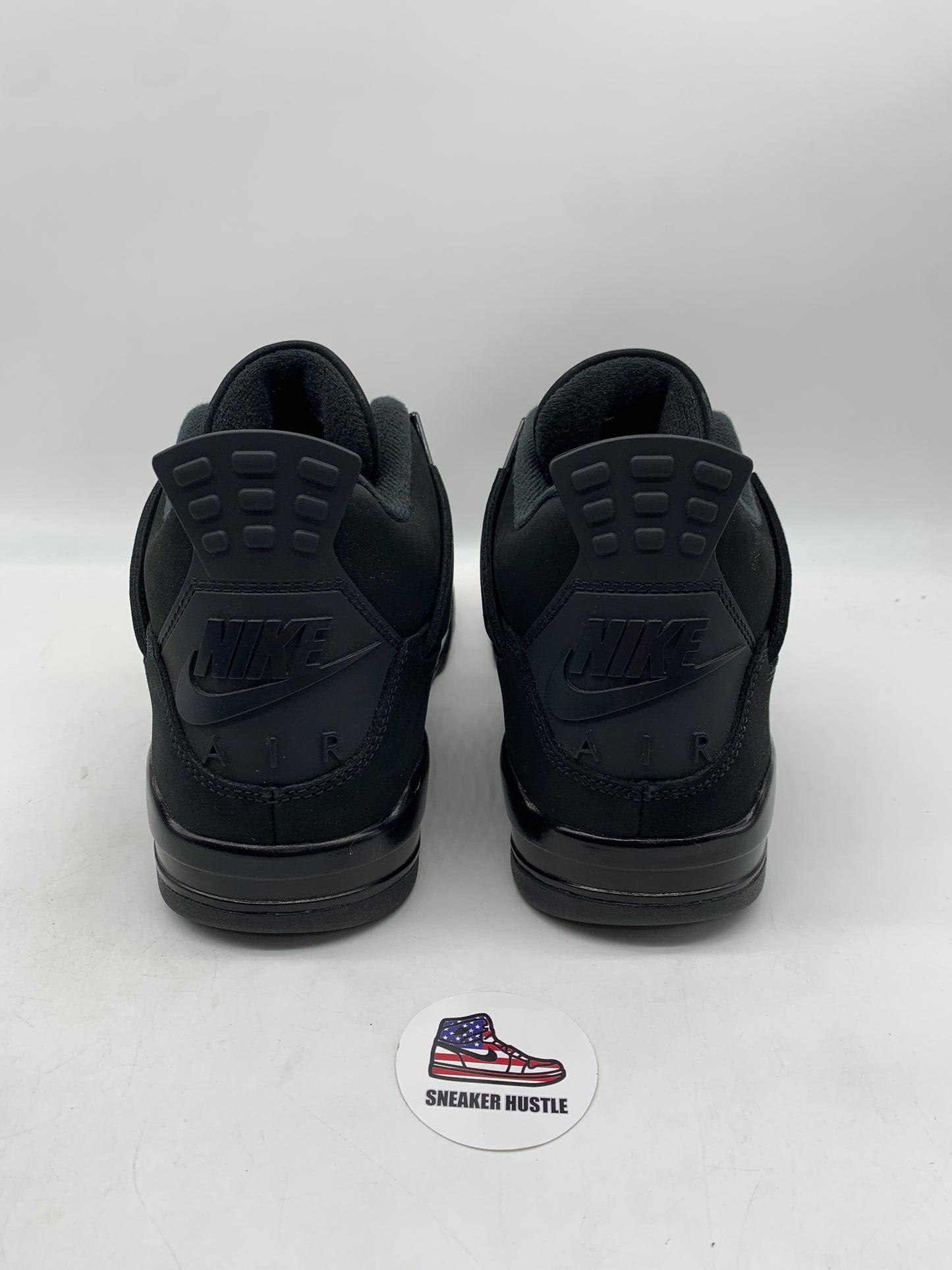Jordan 4 Retro Black Cat (2025)