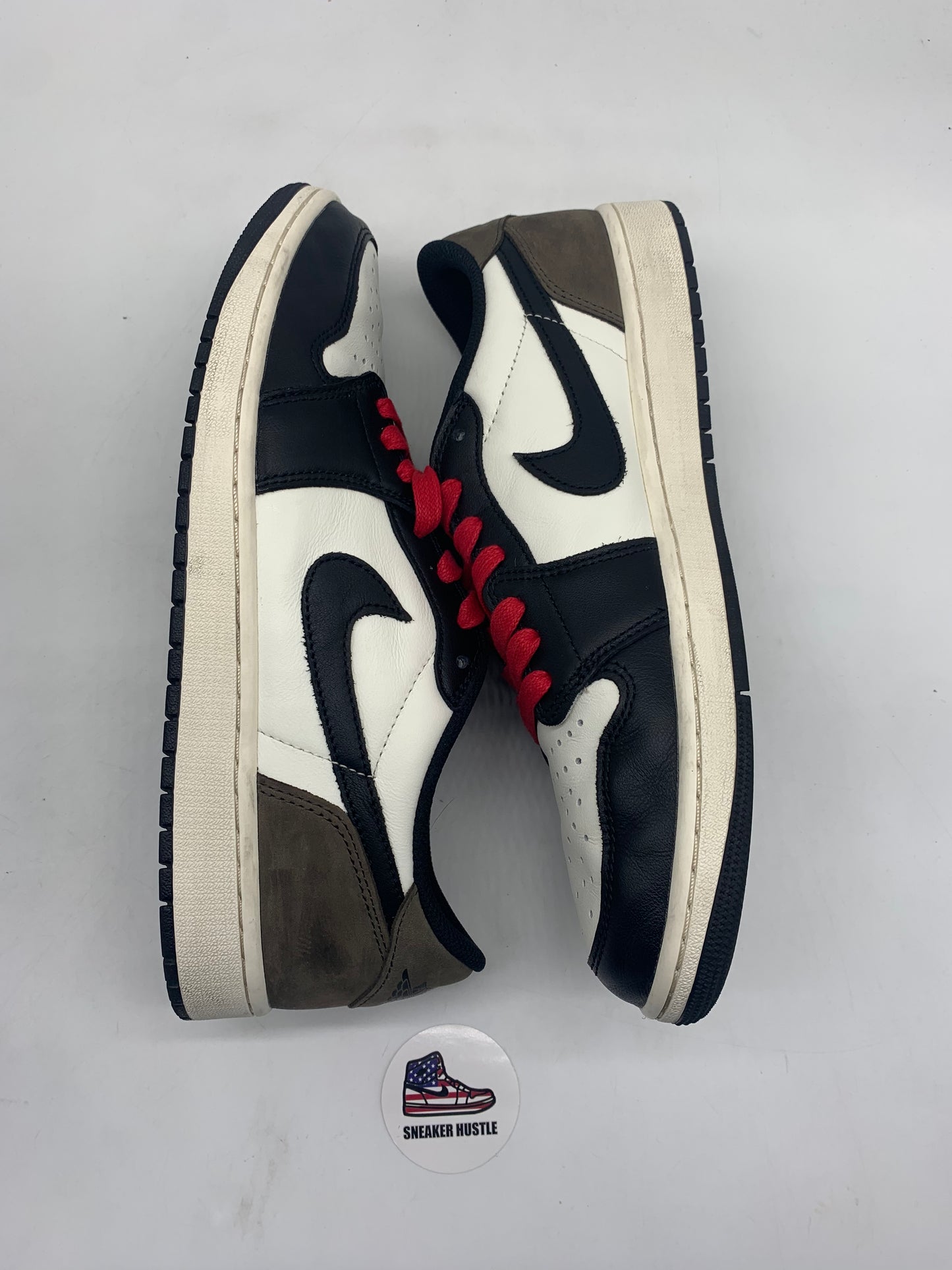 Jordan 1 Retro Low OG Mocha