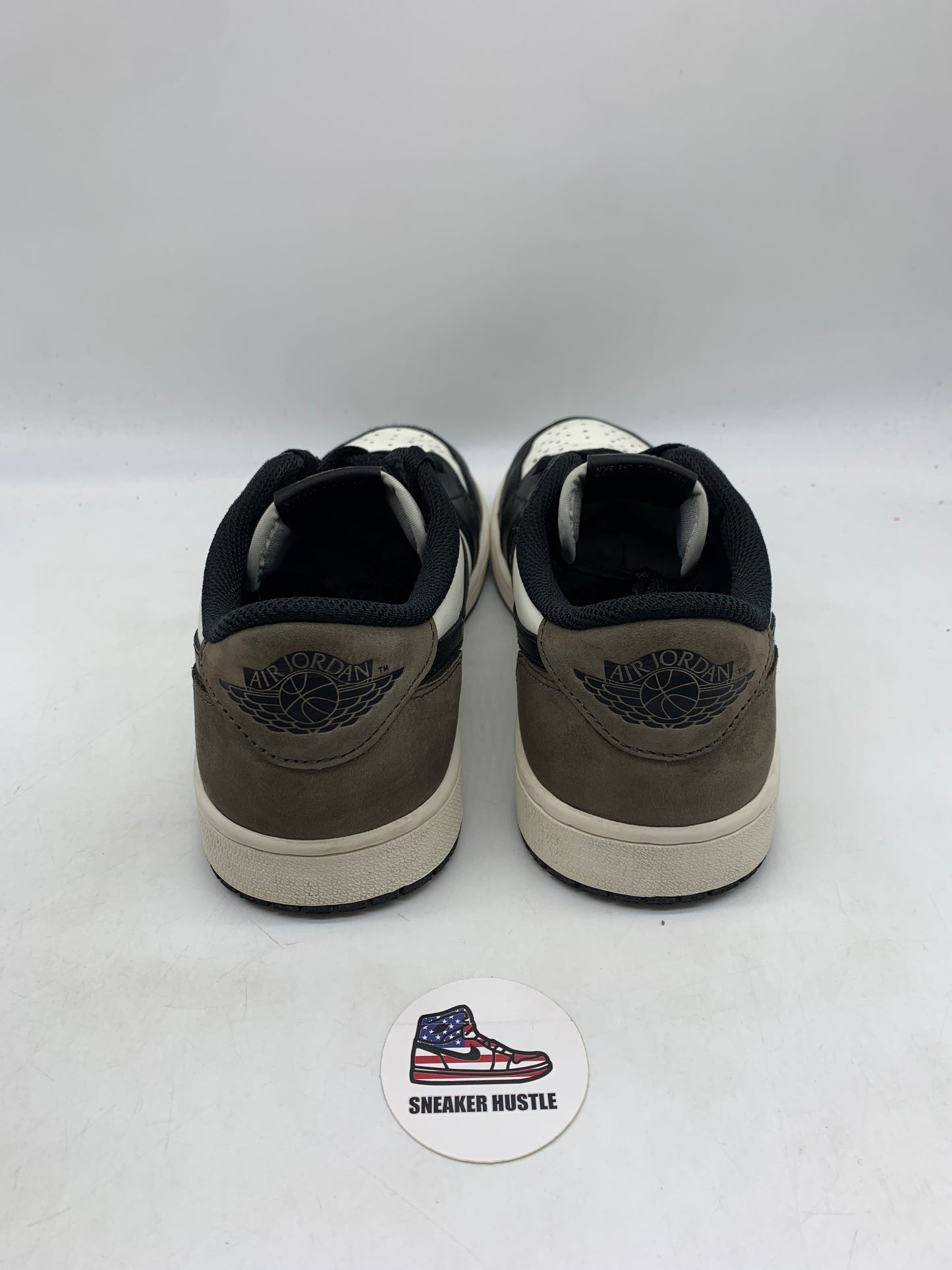 Jordan 1 Retro Low OG Mocha
