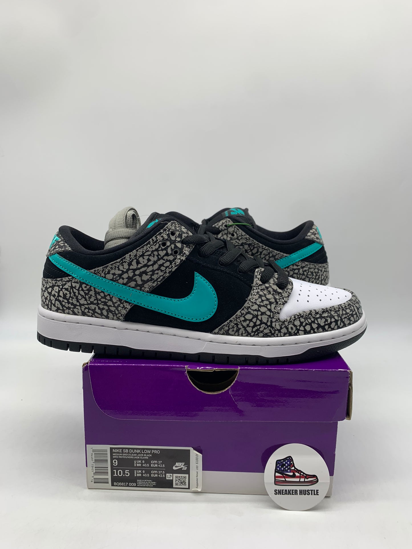 Nike SB Dunk Low atmos Elephant
