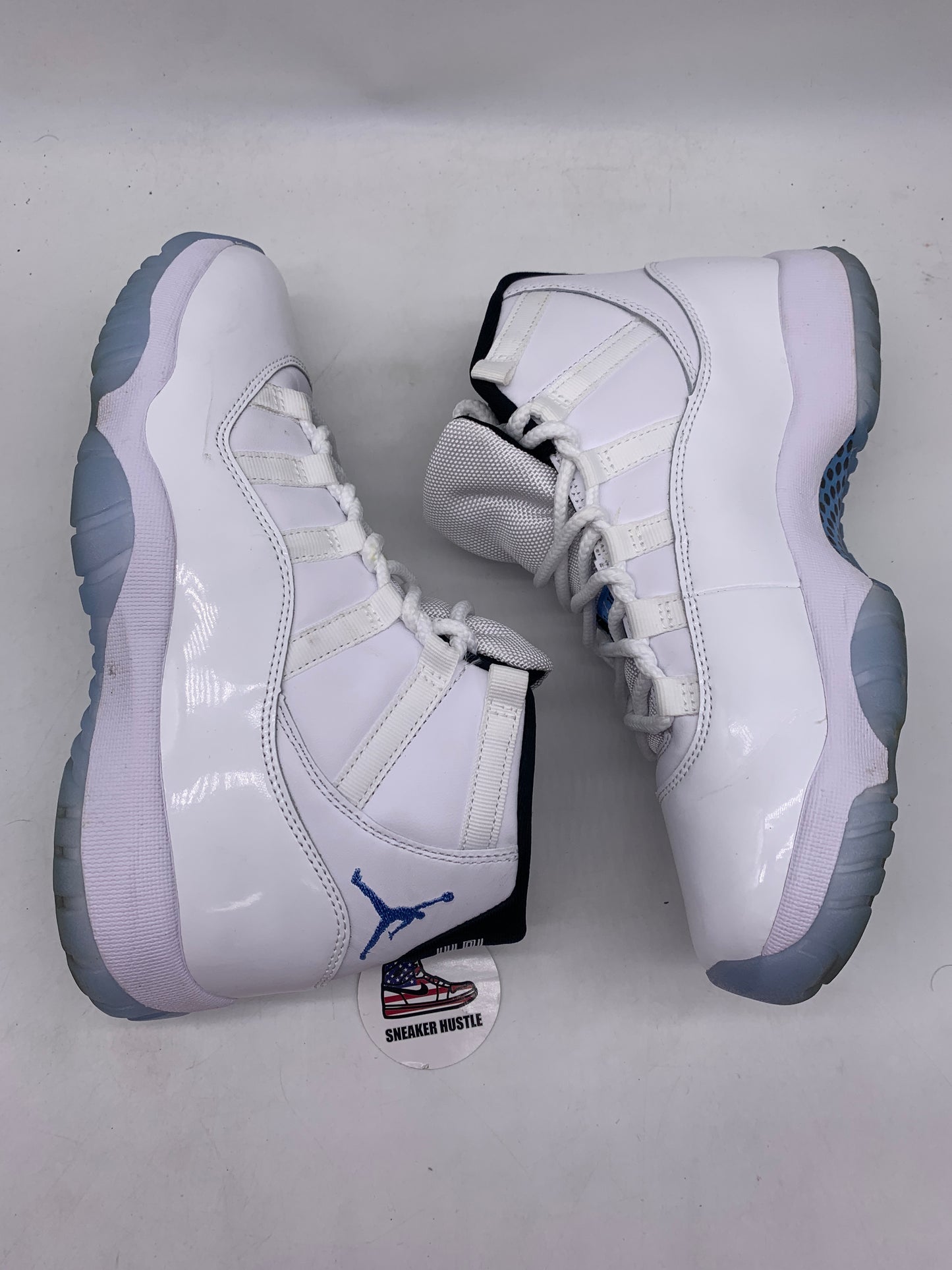 Jordan 11 Retro Legend Blue (2024)