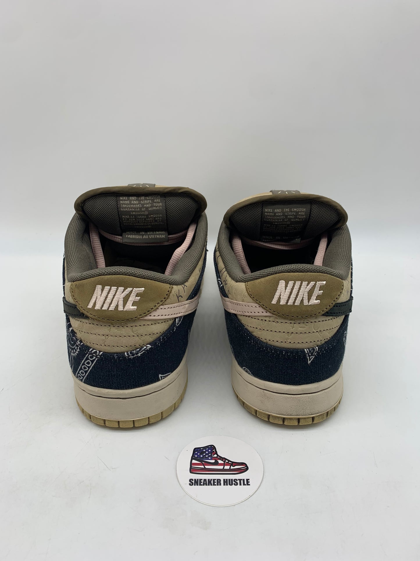 Nike SB Dunk Low Travis Scott