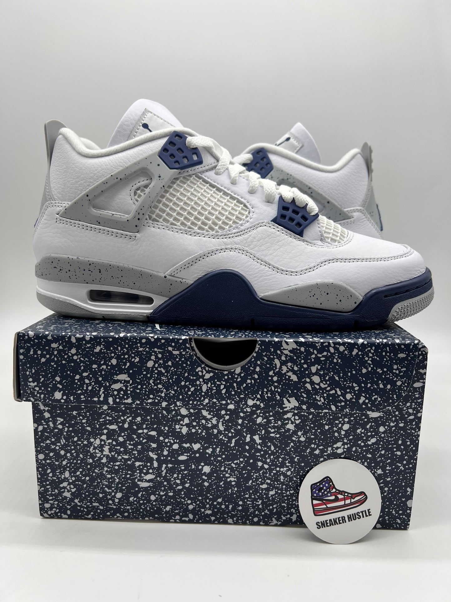 Jordan 4 Retro Midnight Navy