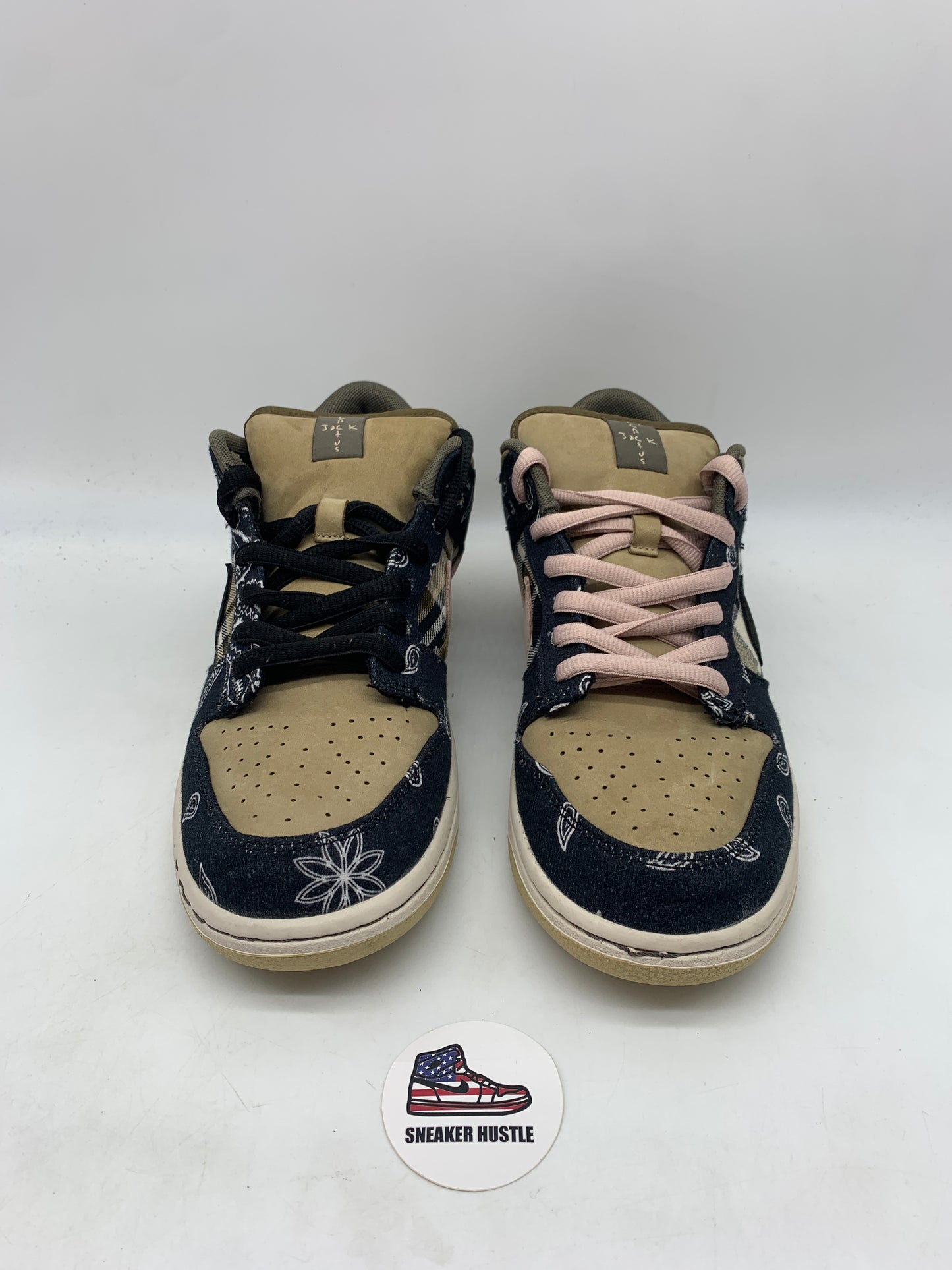 Nike SB Dunk Low Travis Scott (Special Box)