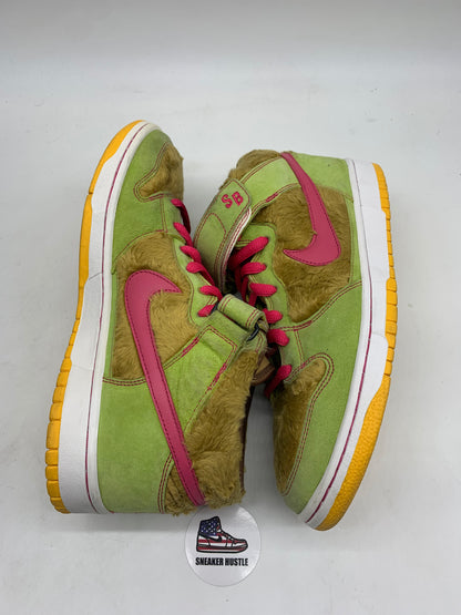 Nike SB Dunk Mid Mama Bear