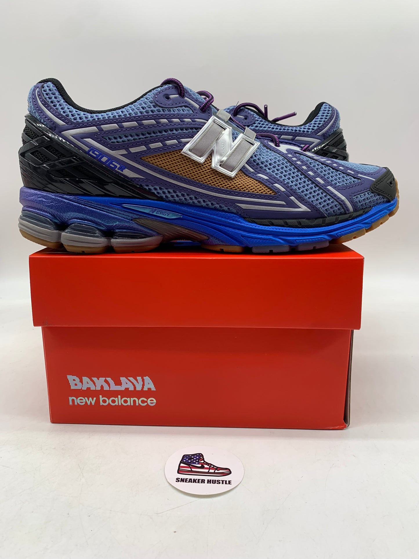 New Balance 1906R Action Bronson Medusa Azul