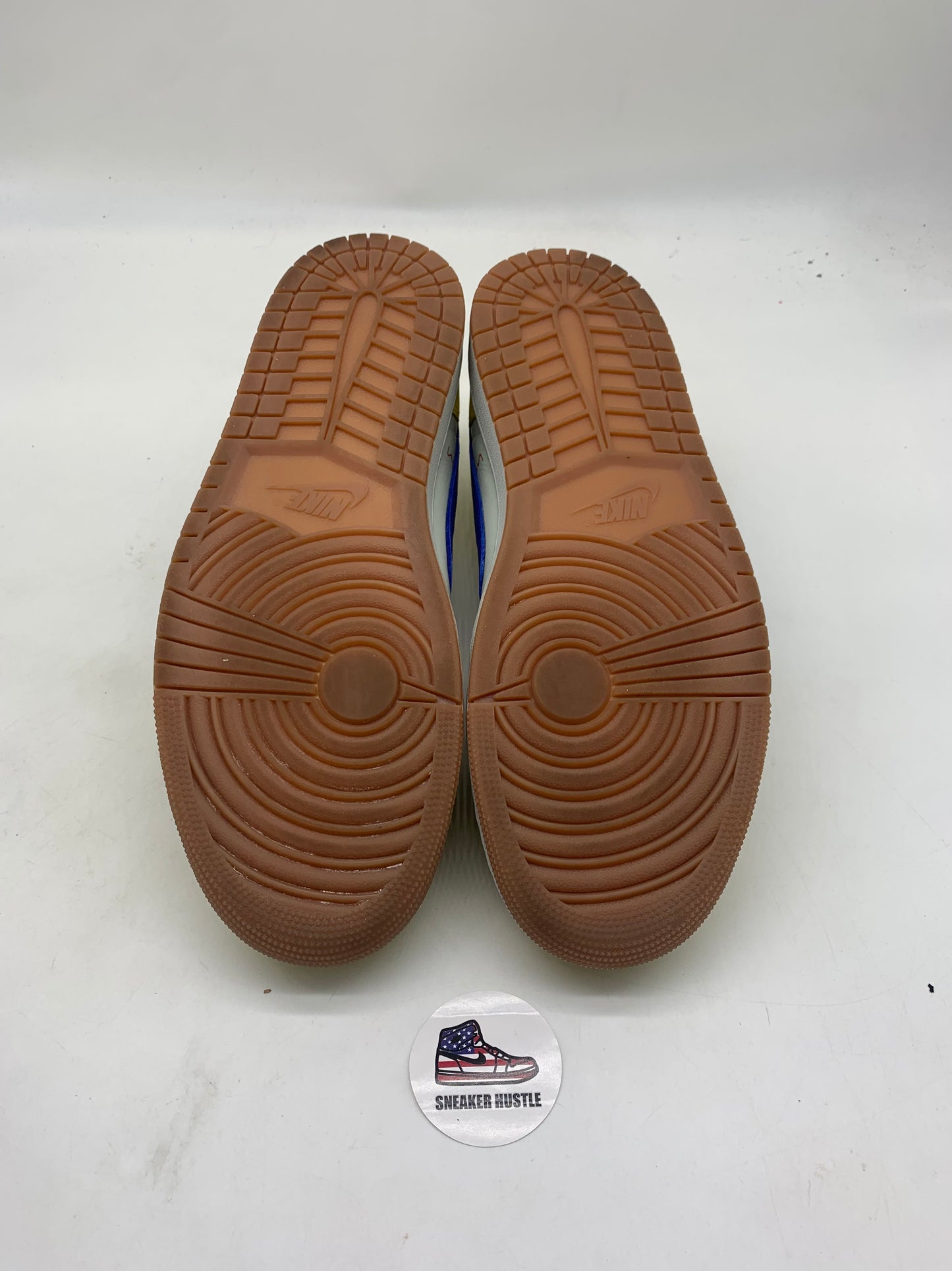 Jordan 1 Retro Low OG SP Travis Scott Canary (Women's)