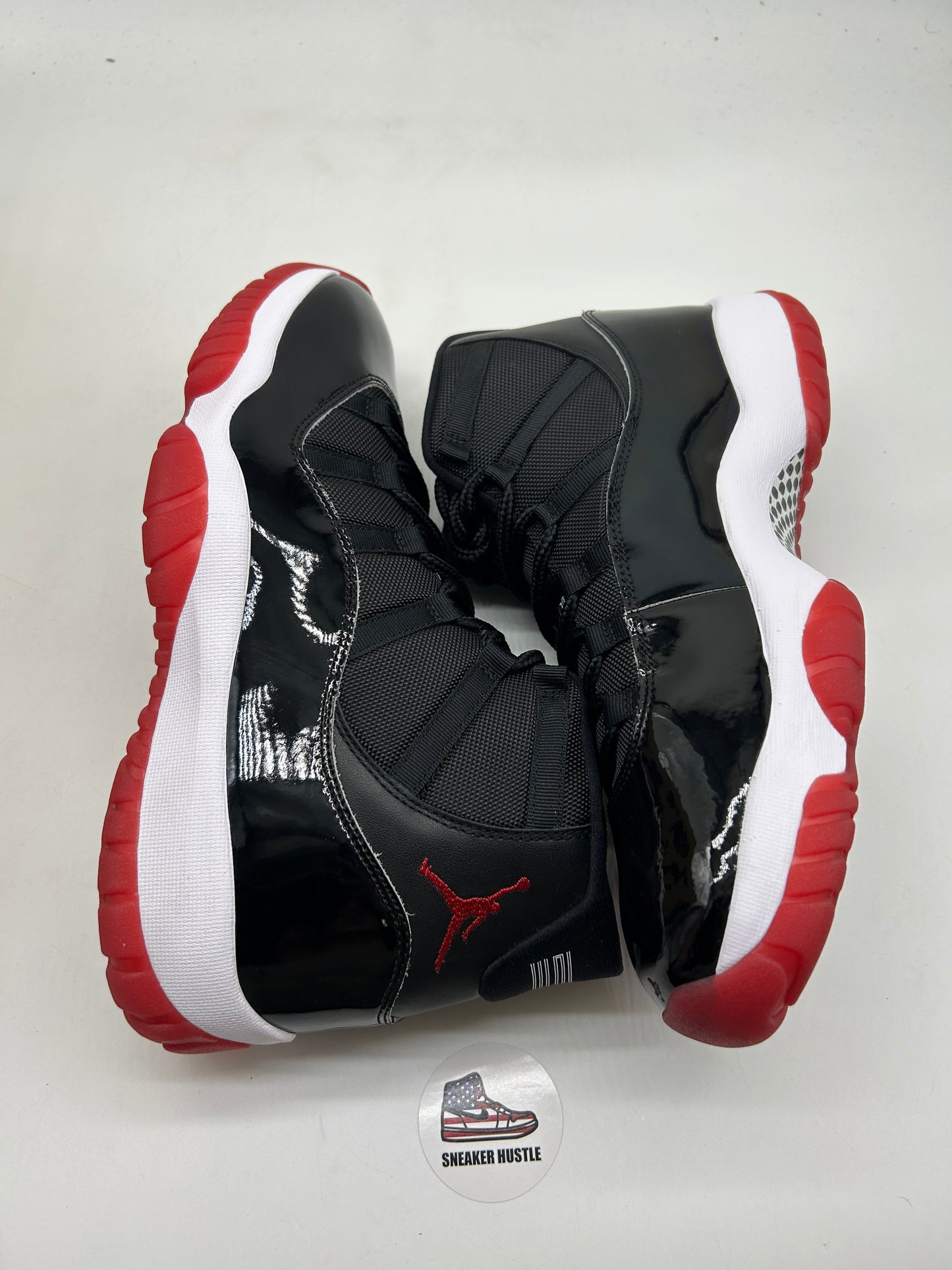 Jordan 11 Retro Playoffs Bred (2019)